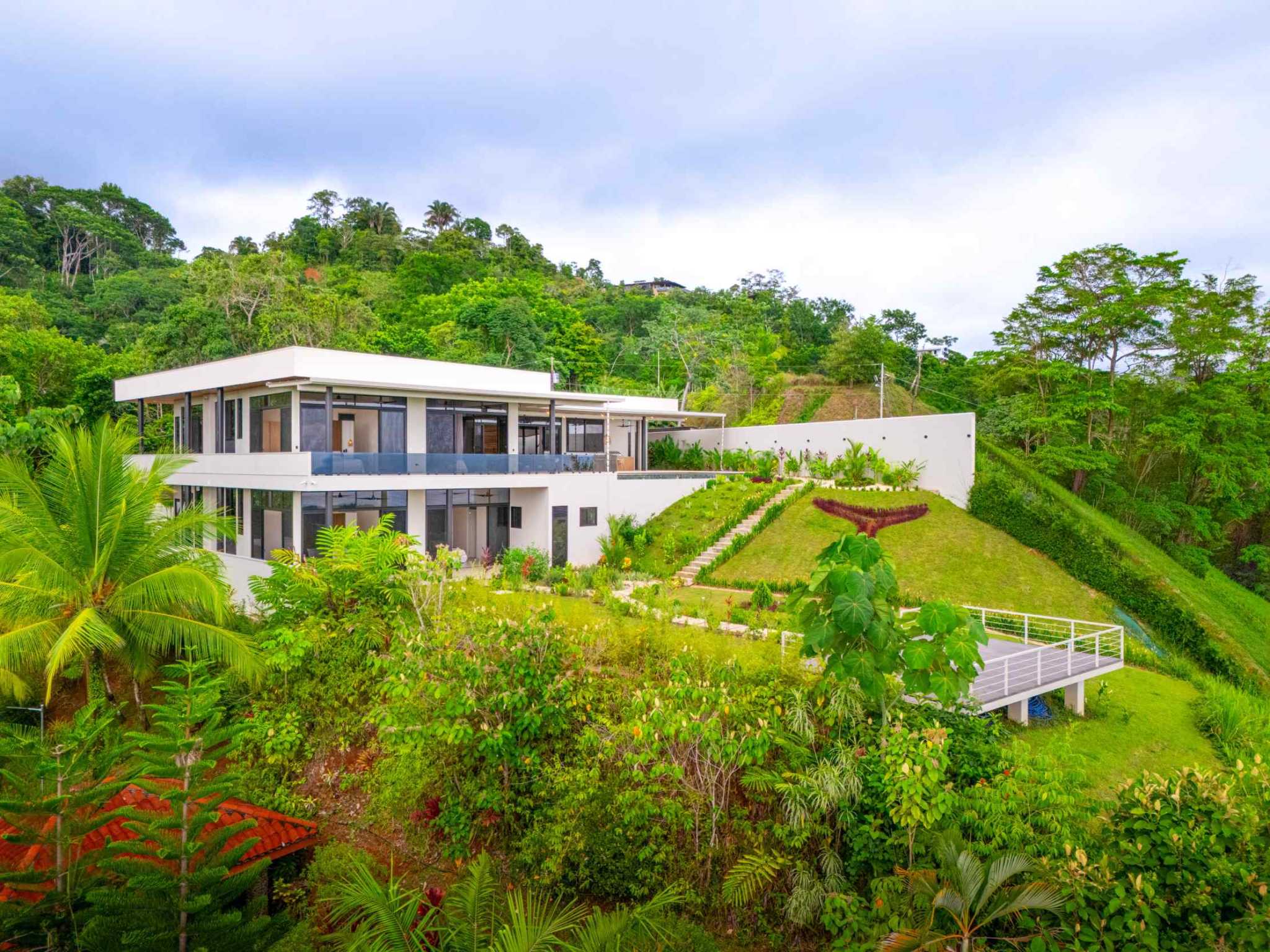 63000-4 Luxury 4-Bedroom Estate with Infinity Pool & Ocean Views in Uvita Costa Rica