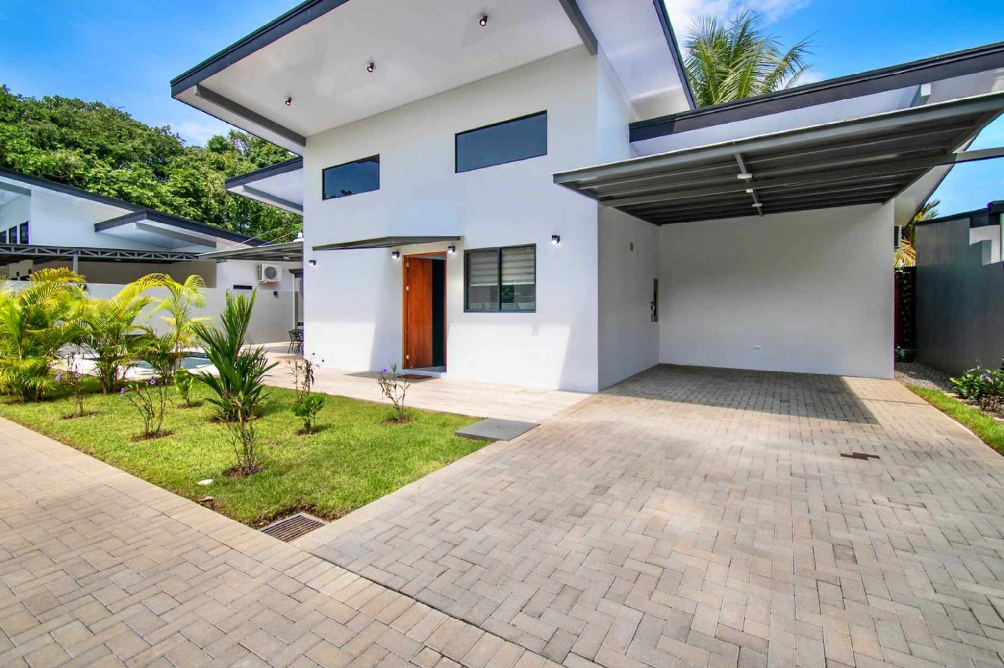 Modern 3-Bedroom Home with Pool & Walk-to-Beach Location in Bahia near Uvita Costa Rica