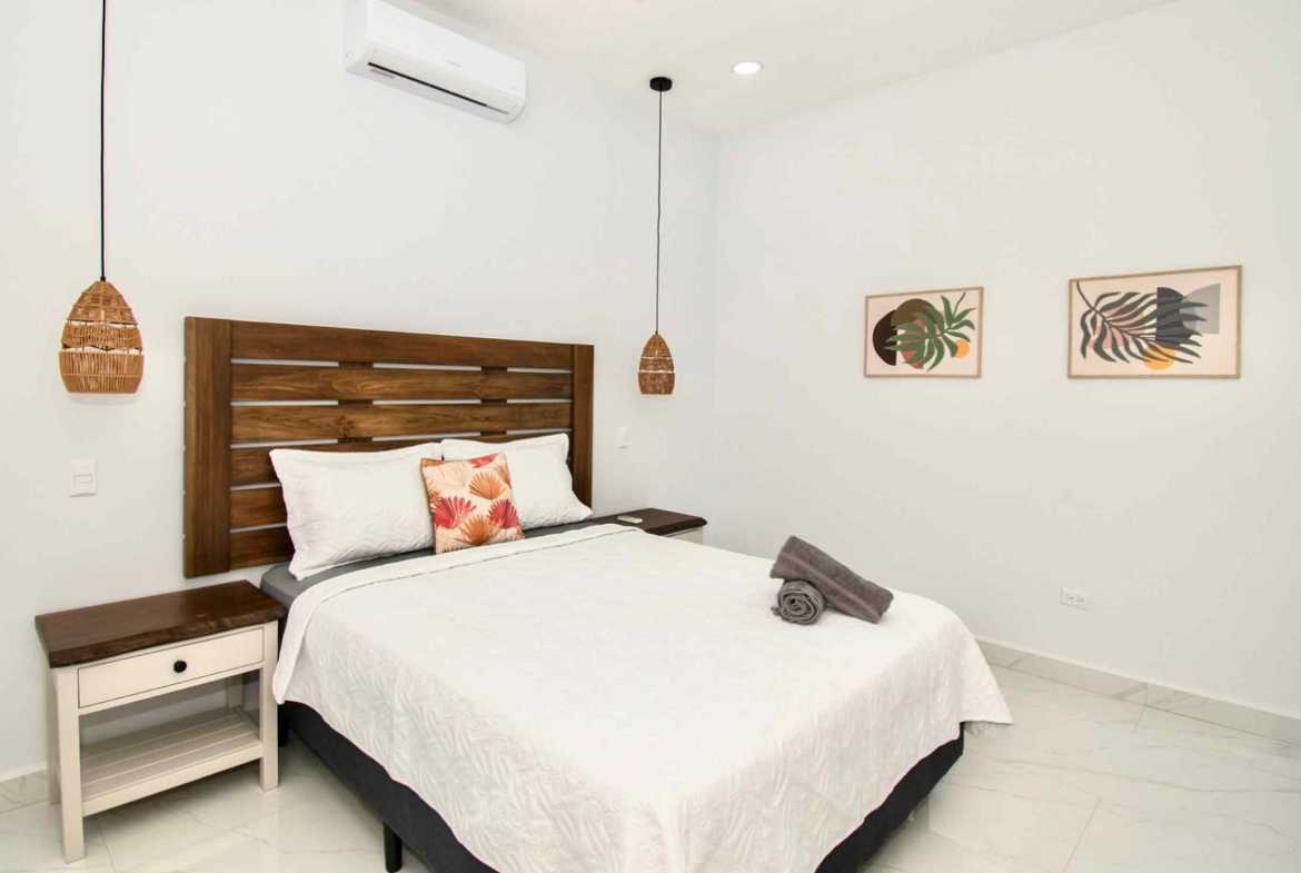 Modern 3-Bedroom Home with Pool & Walk-to-Beach Location, photo 13 of 24