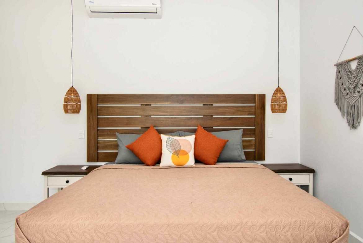 Modern 3-Bedroom Home with Pool & Walk-to-Beach Location, photo 6 of 24