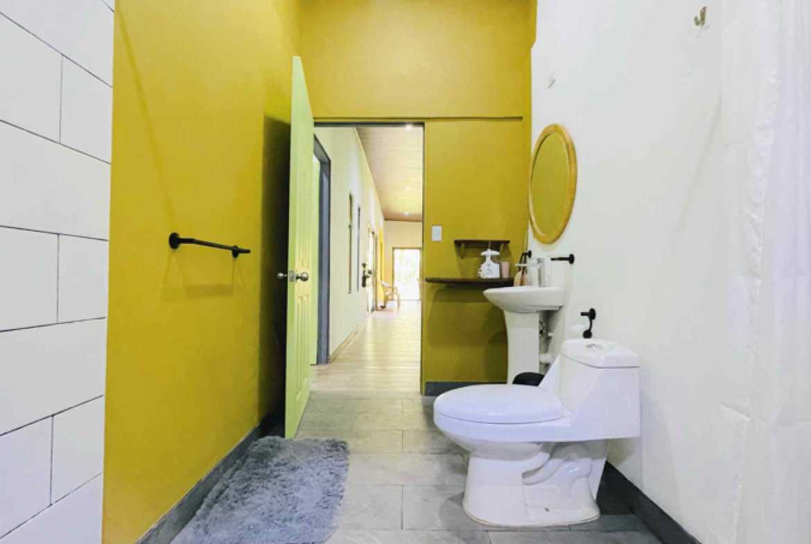 Strategic 3-Bedroom Home with Commercial Potential on 0.96-Acre Lot, photo 23 of 24