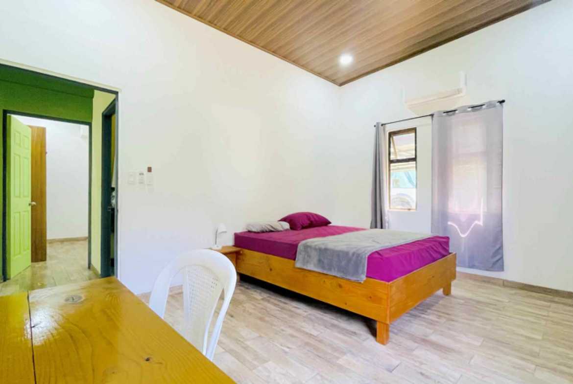 Strategic 3-Bedroom Home with Commercial Potential on 0.96-Acre Lot, photo 15 of 24