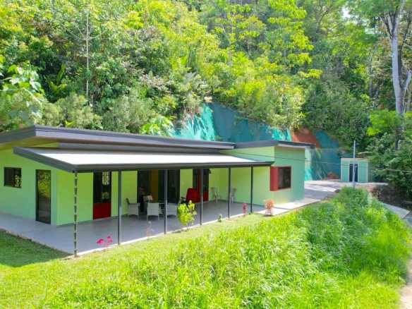 Strategic 3-Bedroom Home with Commercial Potential on 0.96-Acre Lot in Ojochal Costa Rica