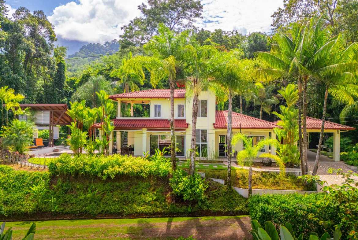 2-Bedroom Villa with Ocean, Mountain & Jungle Views, photo 1 of 24