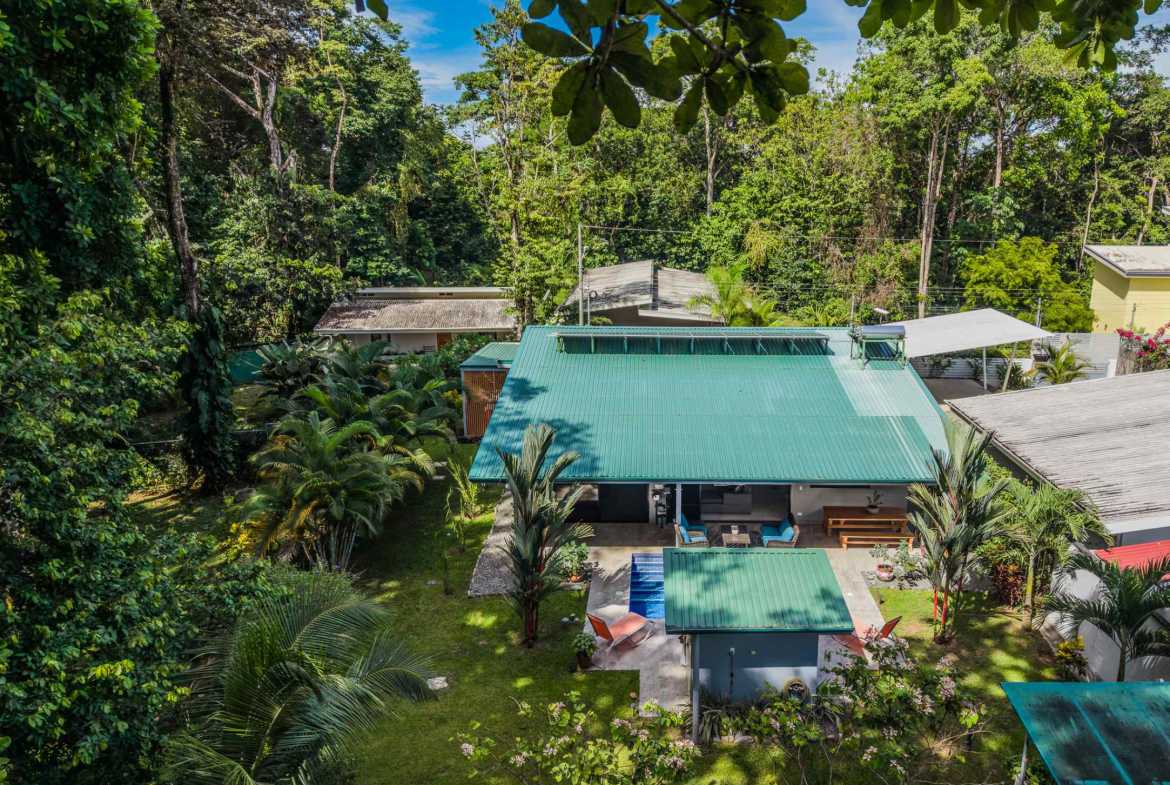 2-Bedroom Home with Private Pool & Forest Creek, photo 13 of 24