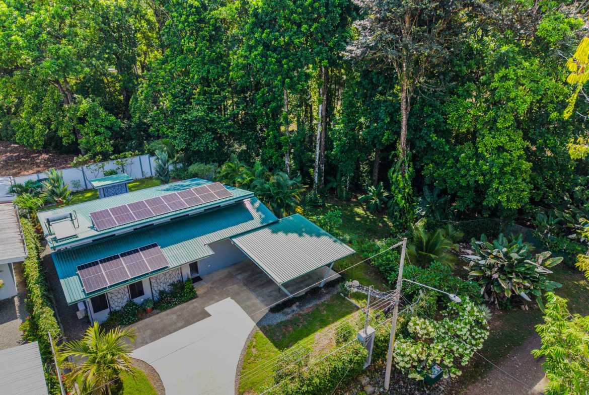 2-Bedroom Home with Private Pool & Forest Creek, photo 8 of 24