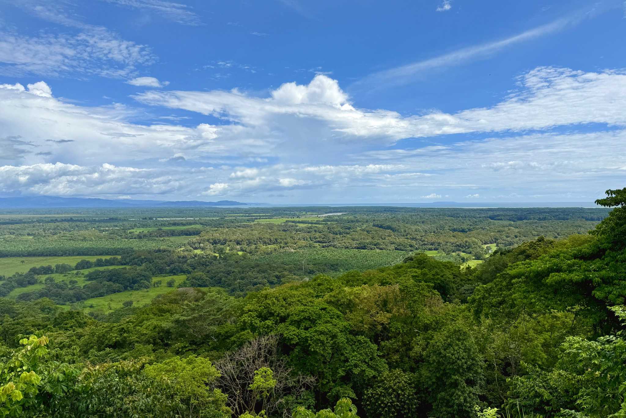 Panoramic Coastal & Ocean View Modern Luxury 4-Bedroom Home panoramic coastal and rainforest view in Chontales, Costa Rica.