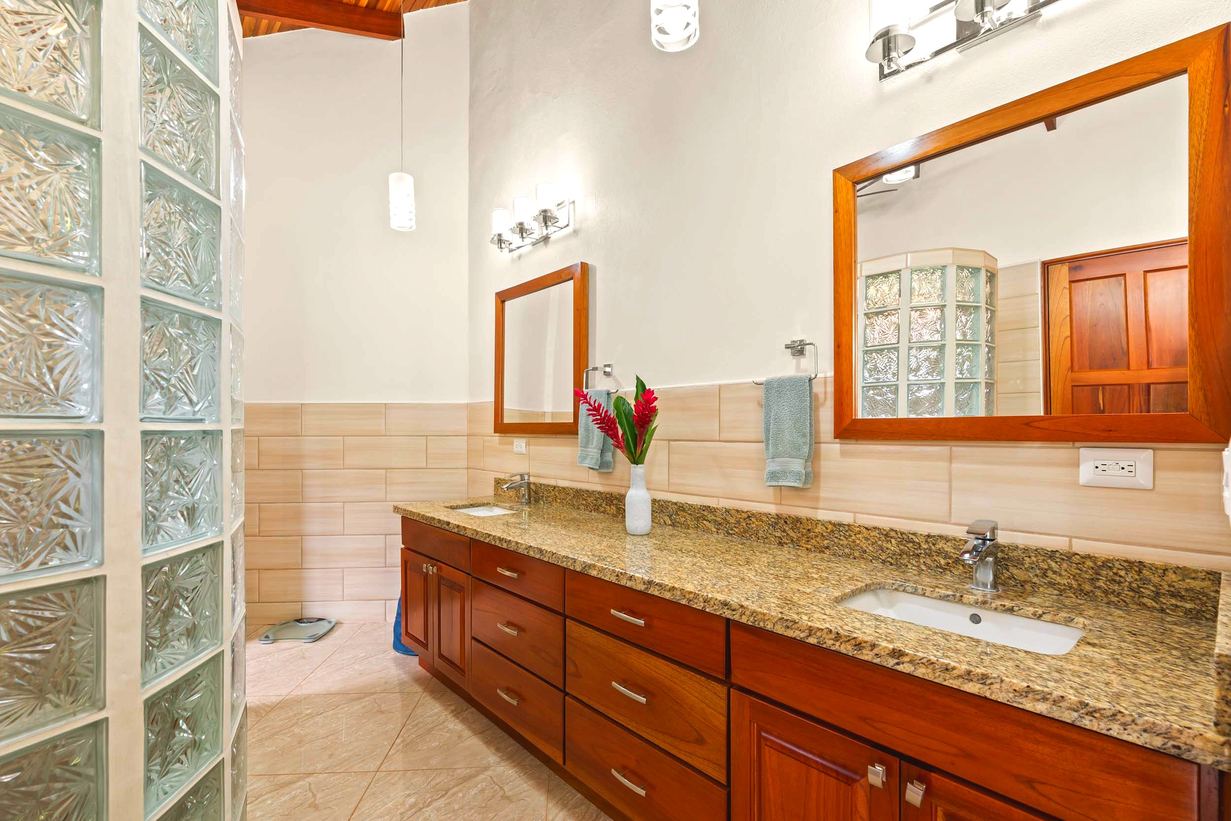 Luxurious Home master bathroom double vanity in Chontales, Costa Rica