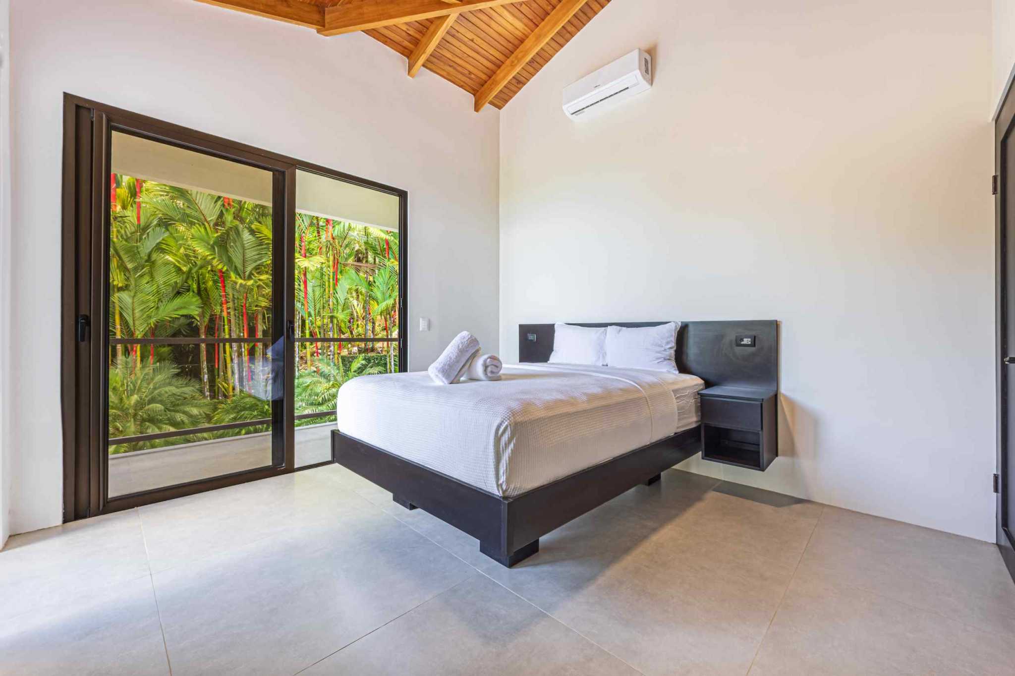 66414-15 Stunning Panoramic Ocean View 4-Bedroom Luxury Estate with Caretaker’s House in Uvita Costa Rica