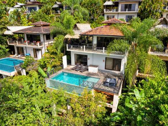 Charming 2-Bedroom Villa with Ocean & Mountain Views, Walk-to-Beach Access in Canto Del Mar in Dominicalito Costa Rica
