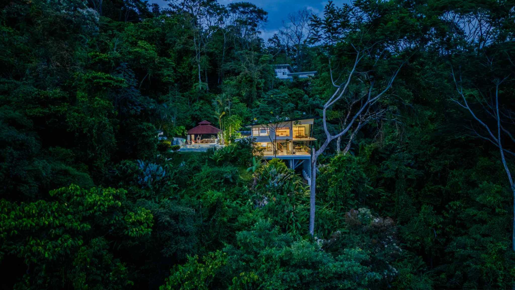 66665-29 Stunning Ocean-View 3-Bedroom Jungle Retreat with Infinity Pool in Uvita Costa Rica