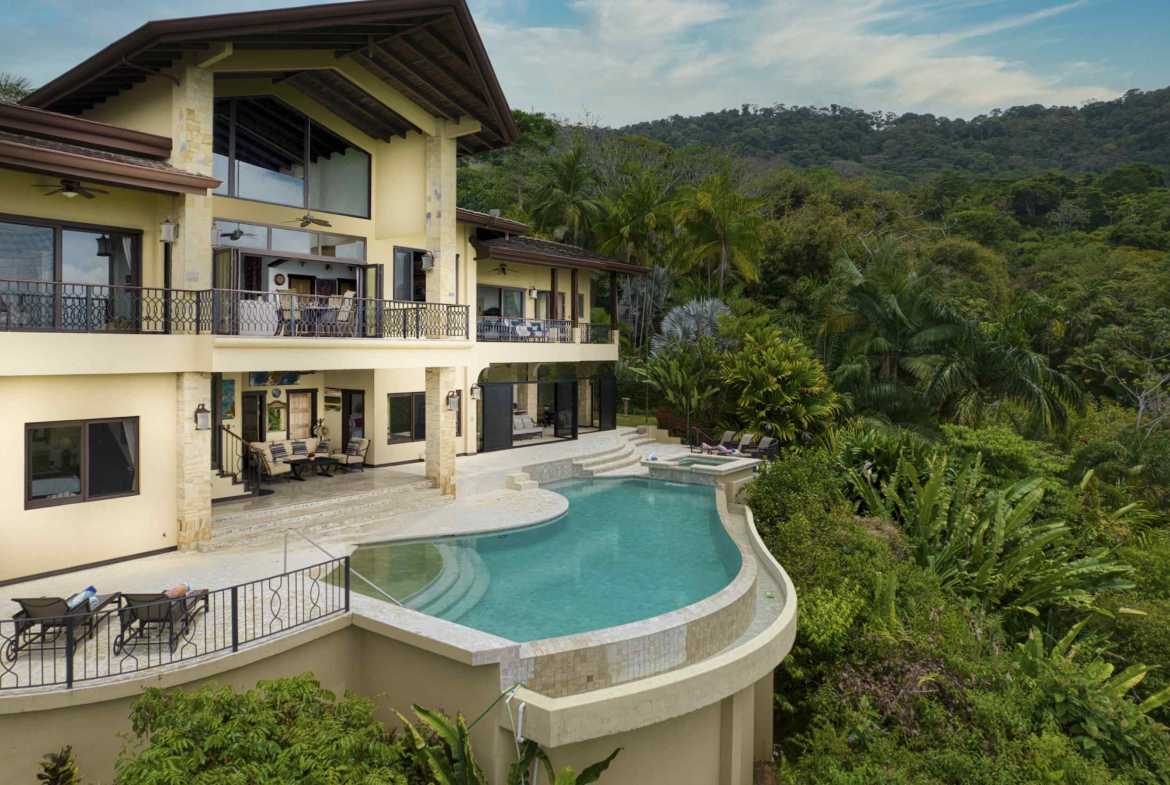 Spectacular 6-Bedroom Estate with Ocean Views, Infinity Pool & Jungle Privacy in Dominical Costa Rica