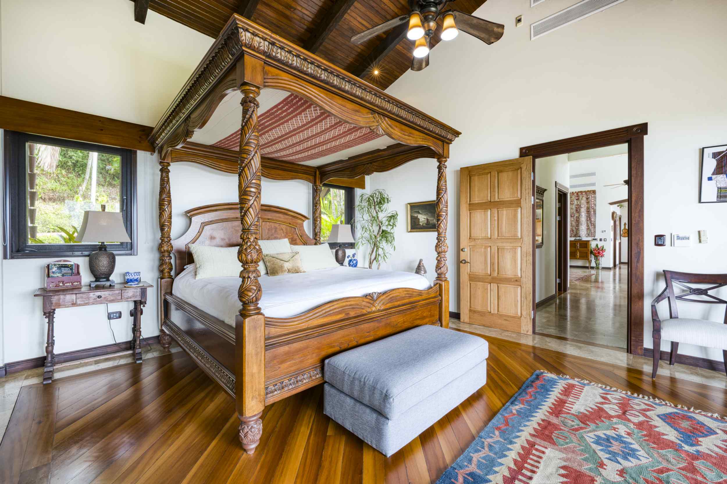 71612-7 Spectacular 6-Bedroom Estate with Ocean Views, Infinity Pool & Jungle Privacy in Dominical Costa Rica