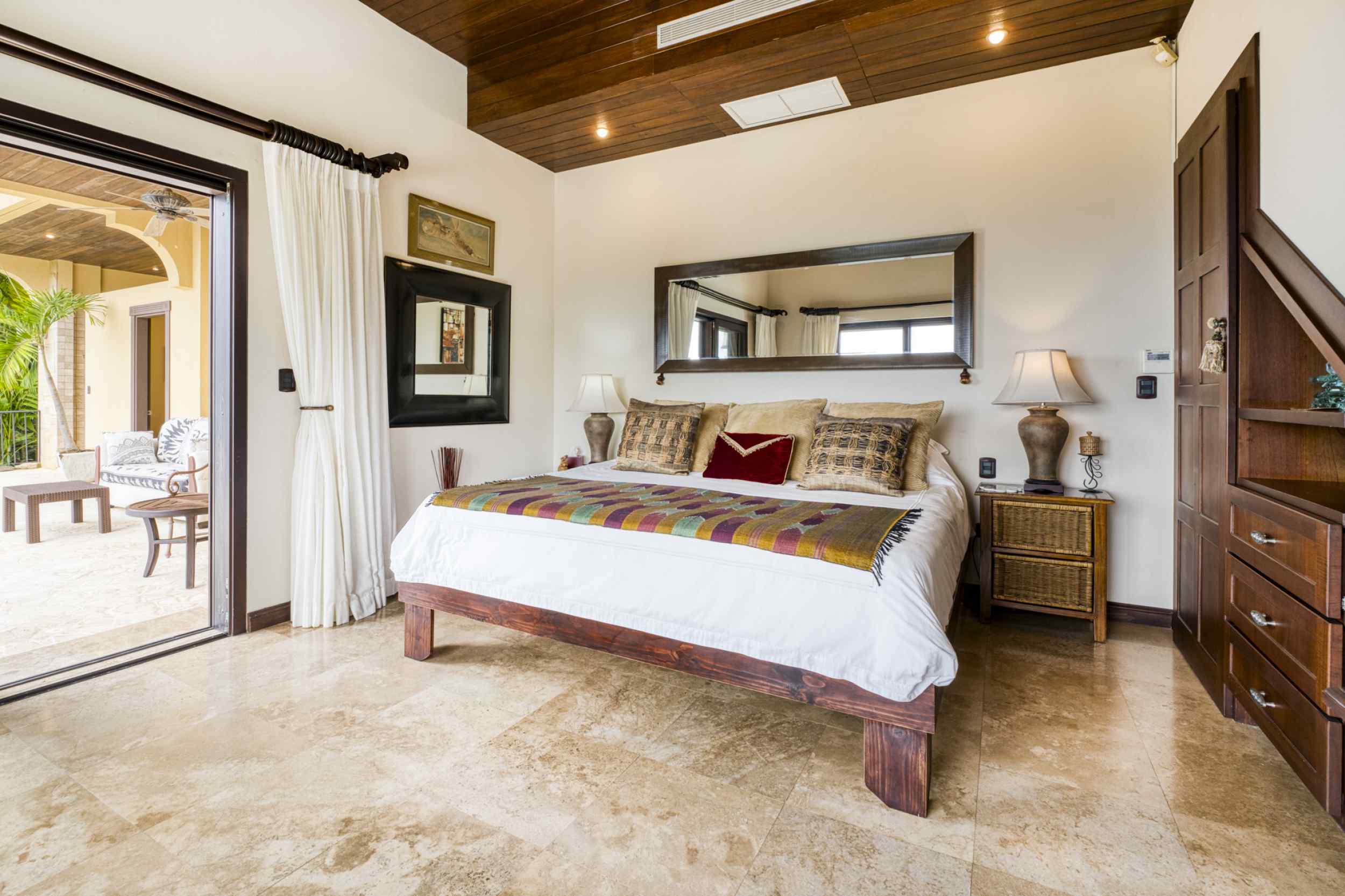 71612-18 Spectacular 6-Bedroom Estate with Ocean Views, Infinity Pool & Jungle Privacy in Dominical Costa Rica