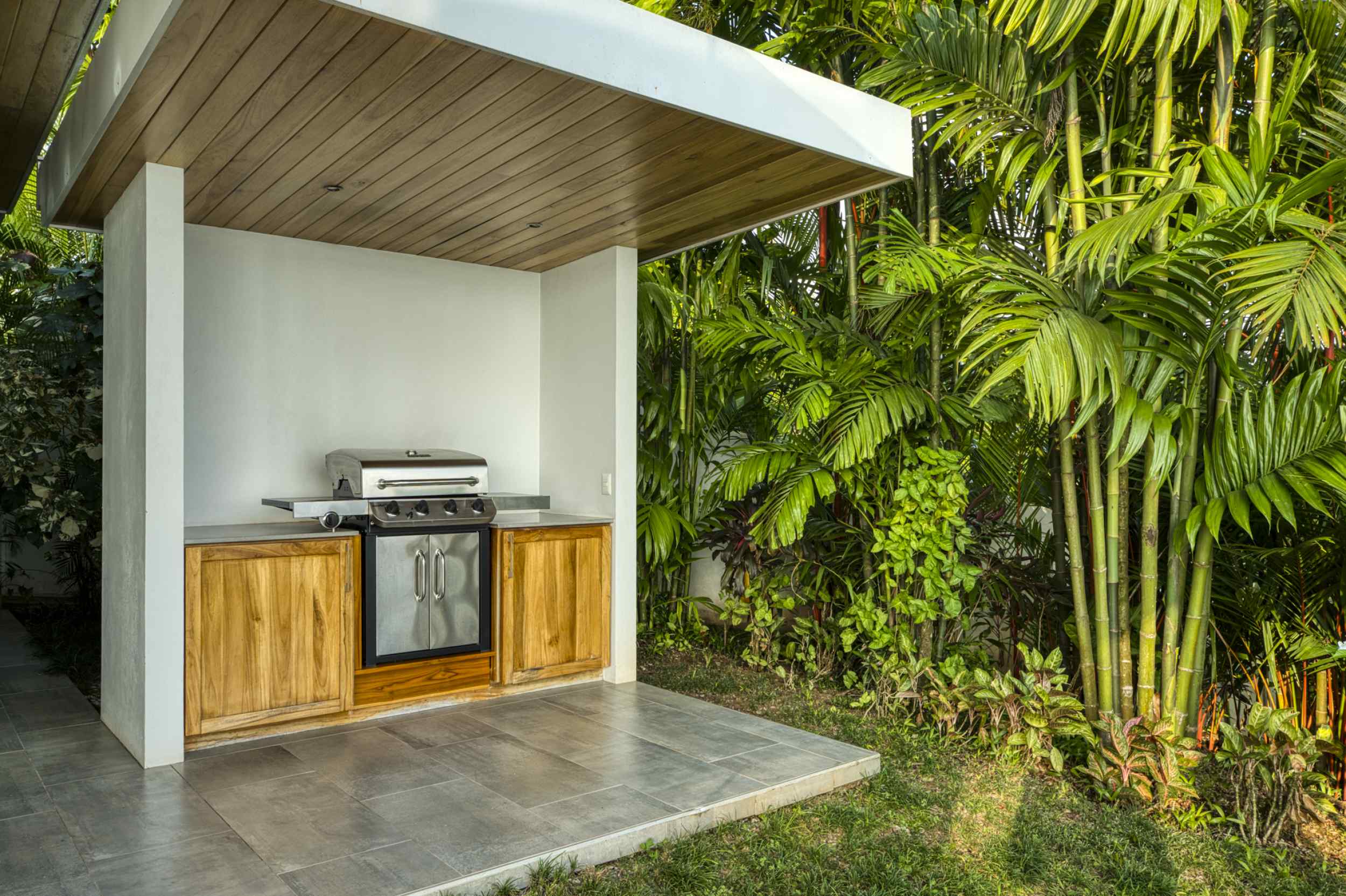 71710-6 Stunning 4-Bedroom Estate with Ocean Views & Private Pool in Uvita Costa Rica