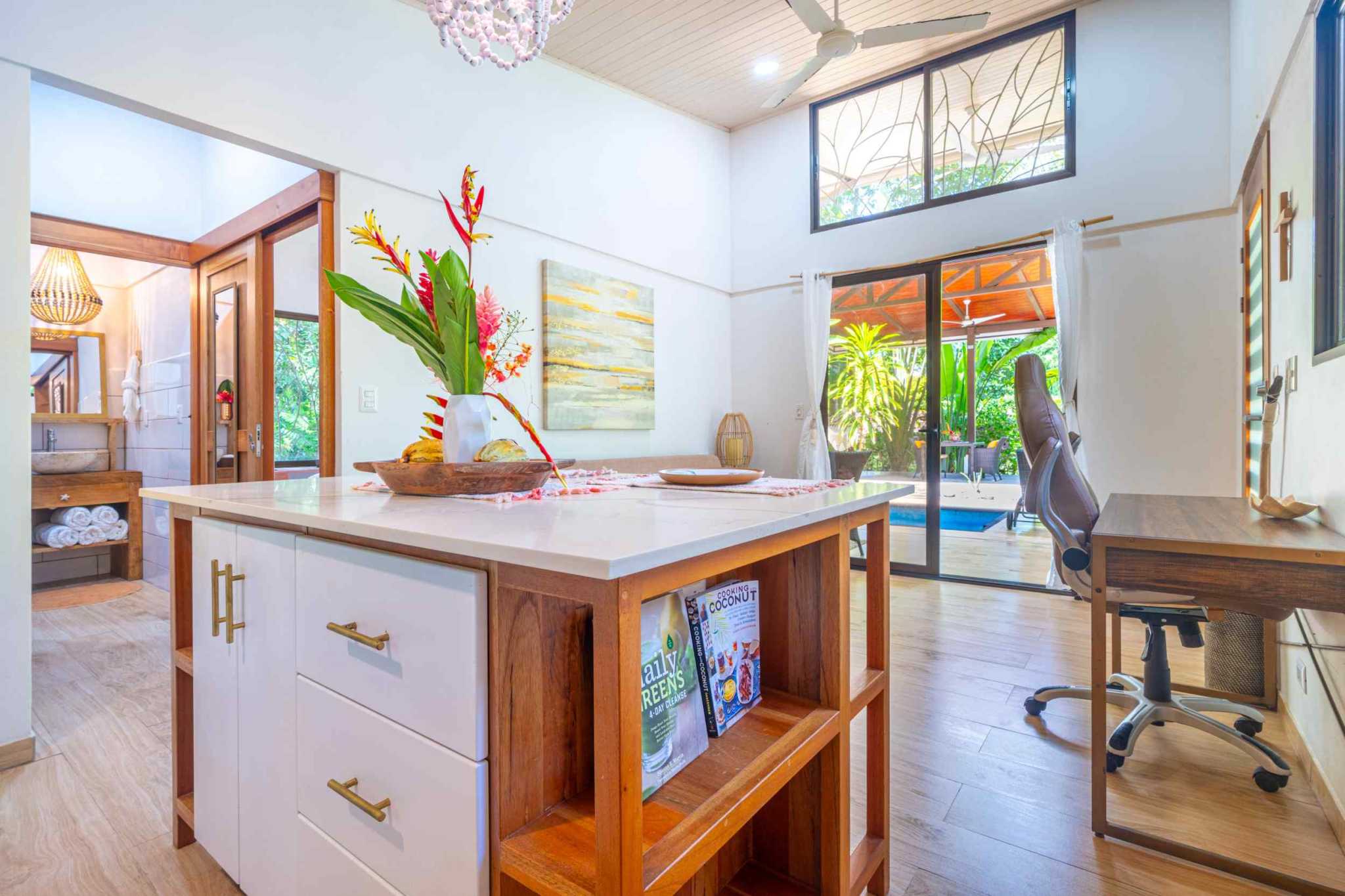 Charming 1-Bedroom Modern Casita with Saltwater Pool & Jungle Views in Ojochal Costa Rica