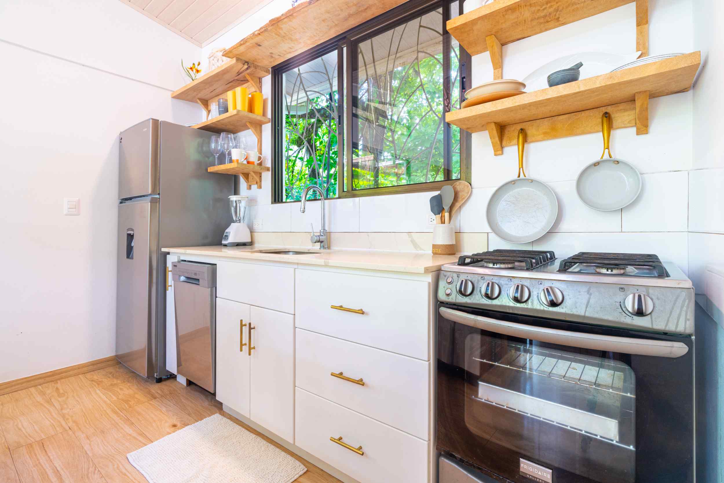 71880-18 Charming 1-Bedroom Modern Casita with Saltwater Pool & Jungle Views in Ojochal Costa Rica
