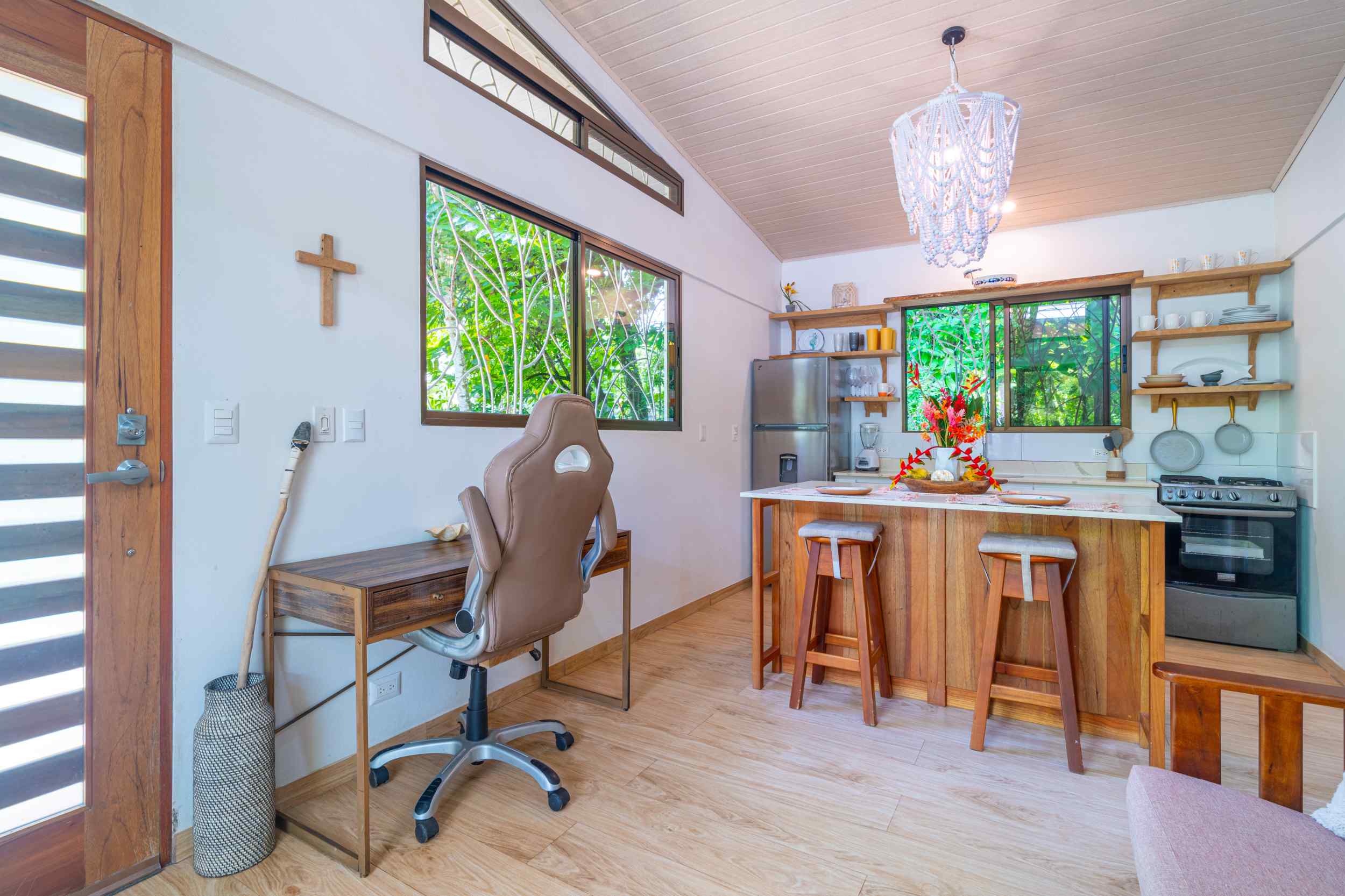 71880-19 Charming 1-Bedroom Modern Casita with Saltwater Pool & Jungle Views in Ojochal Costa Rica