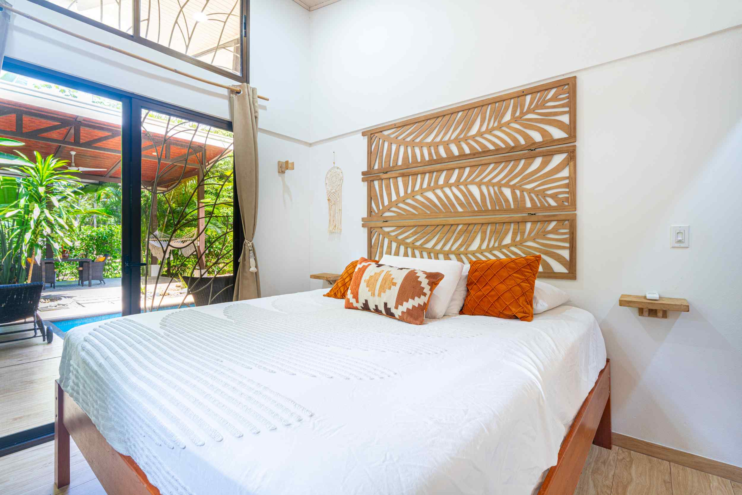 71880-25 Charming 1-Bedroom Modern Casita with Saltwater Pool & Jungle Views in Ojochal Costa Rica