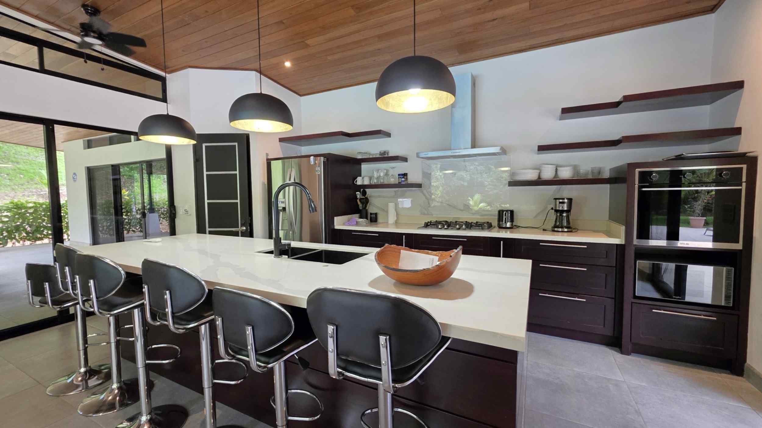 Refreshing 3-Bedroom Riverfront Retreat with Private Pool & Lush Gardens in Ojochal Costa Rica