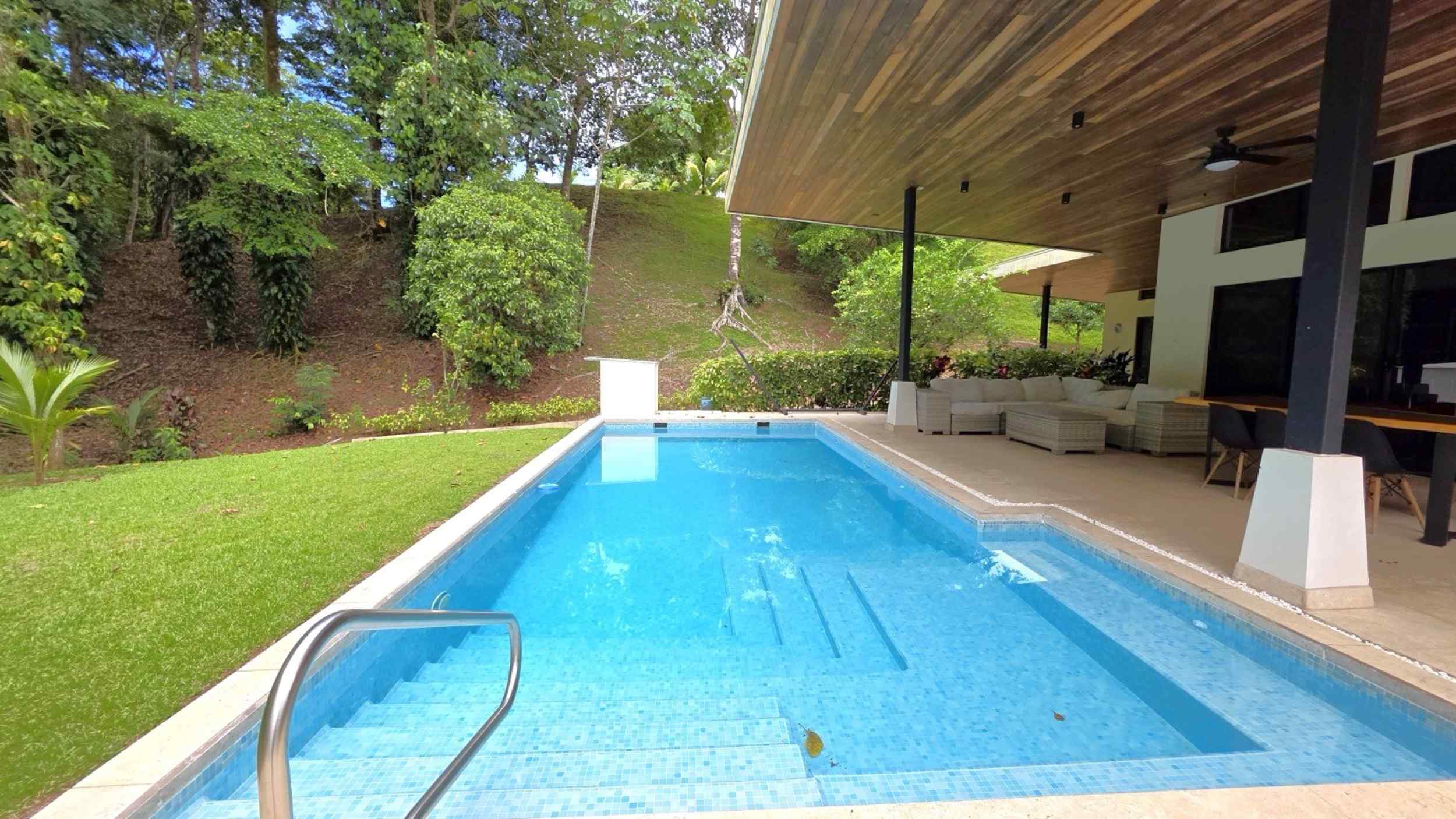 Refreshing 3-Bedroom Riverfront Retreat with Private Pool & Lush Gardens in Ojochal Costa Rica