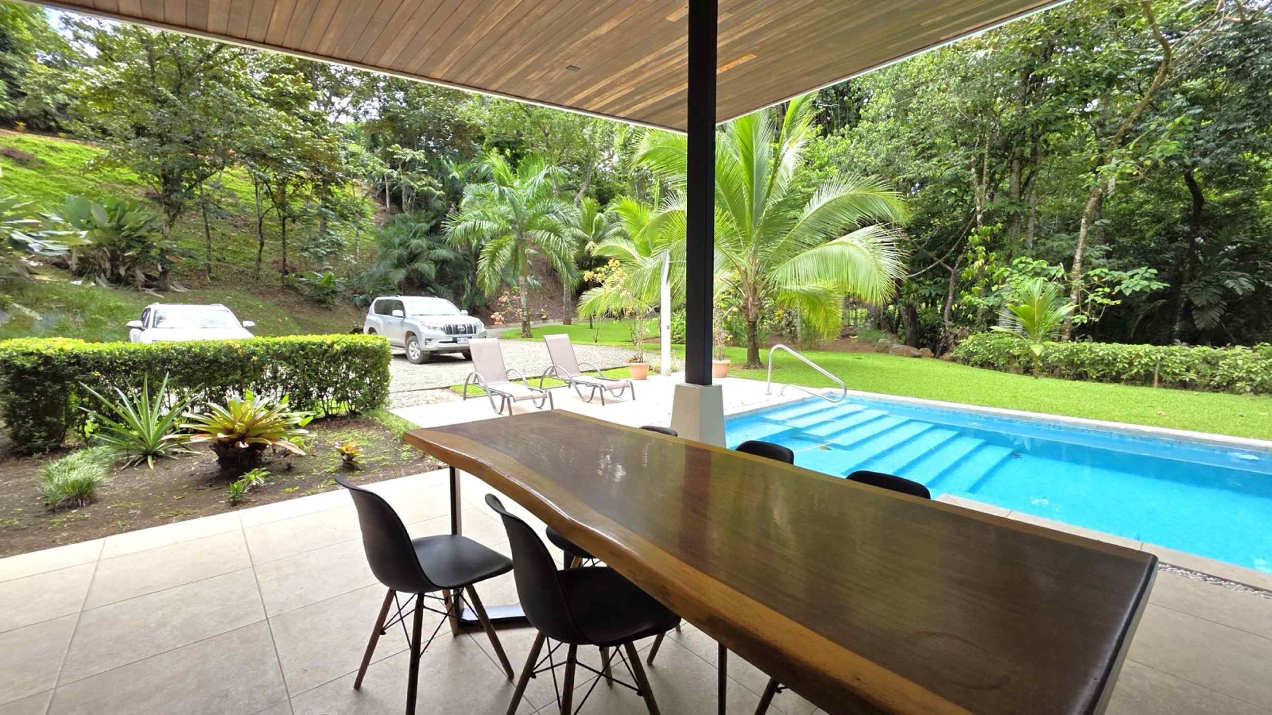 Refreshing 3-Bedroom Riverfront Retreat with Private Pool & Lush Gardens in Ojochal Costa Rica