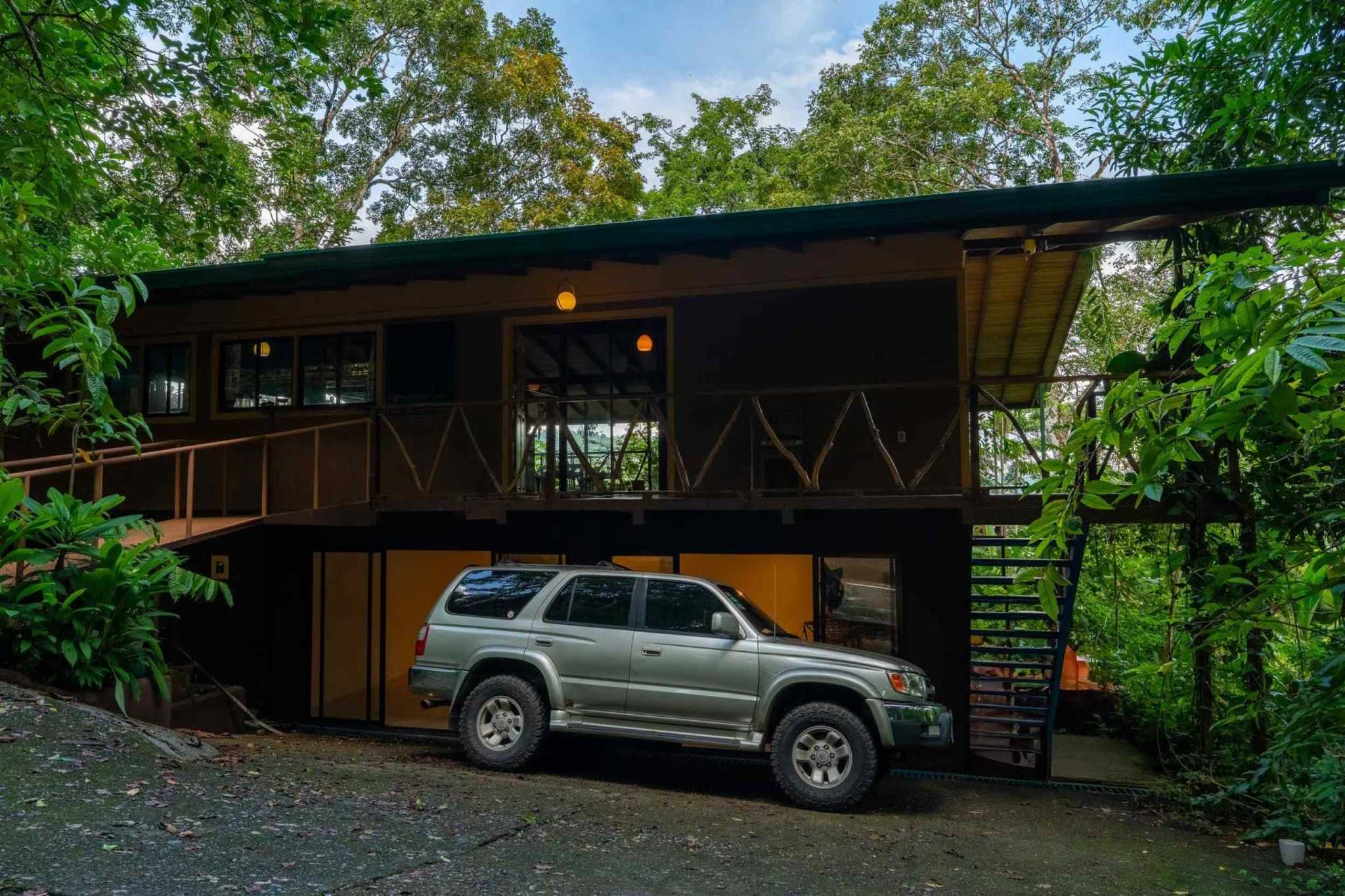 Extraordinary 3-Bedroom Jungle Retreat with Sky Platform & Mountain Views in Dominical Costa Rica