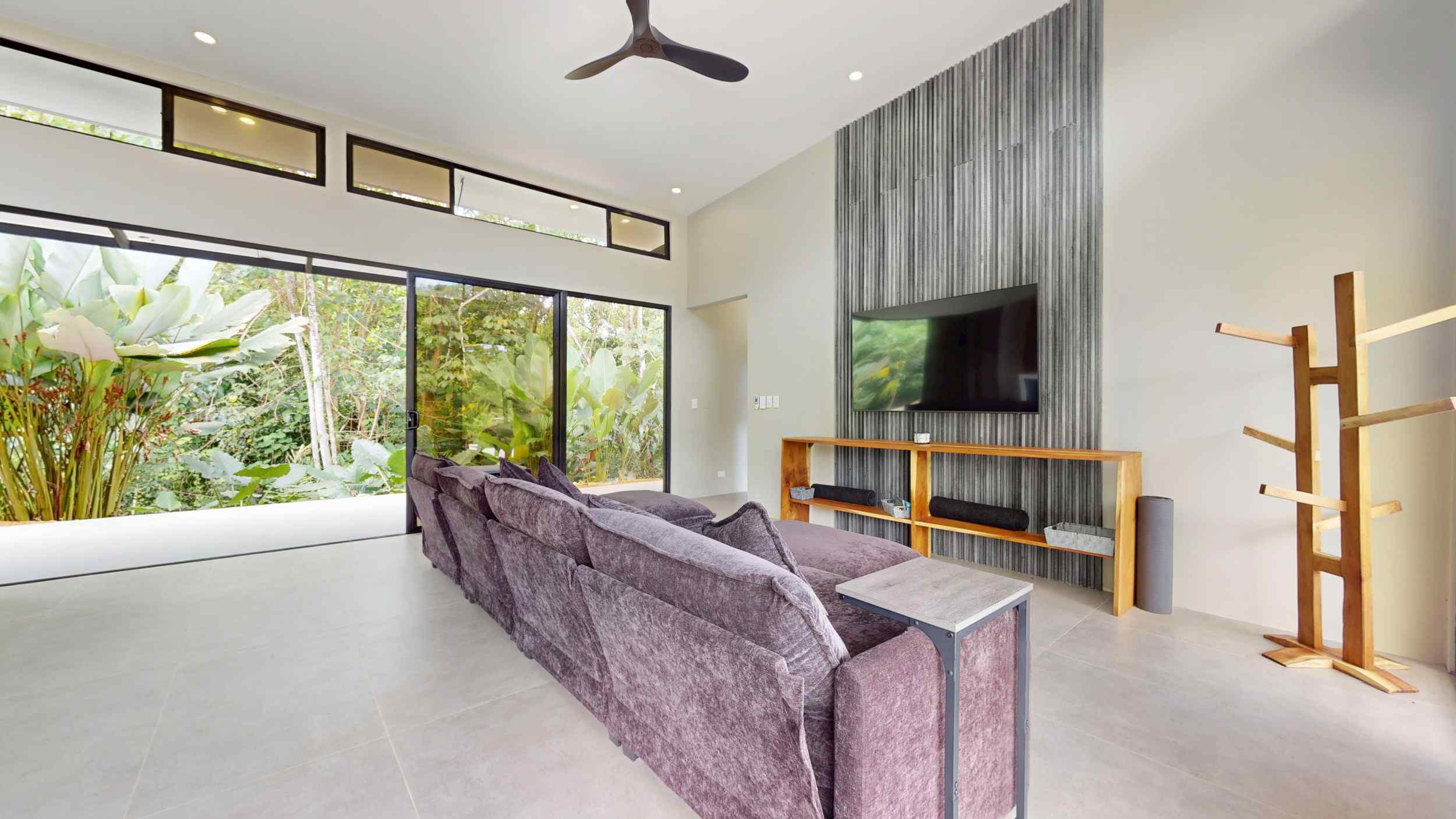 Stunning 2-Bedroom House with Heated Saltwater Pool & Solar Backup in Ojochal Costa Rica