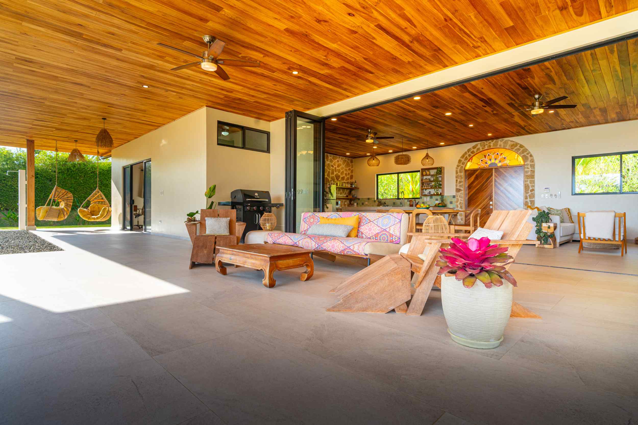 72404-7 Modern 3-Bedroom Home with Pool, Ocean & Mountain Views in Ojochal Costa Rica
