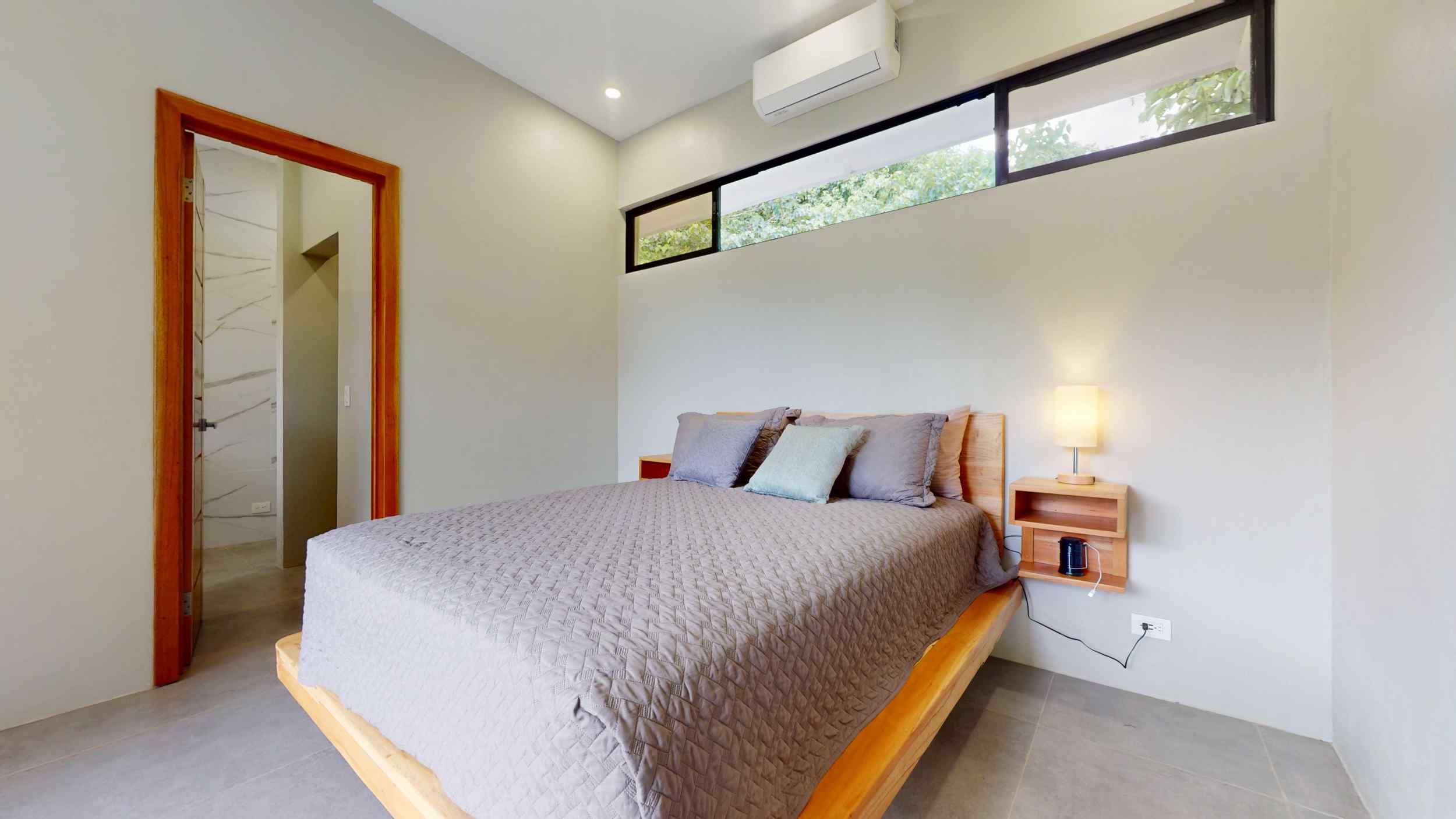 Stunning 2-Bedroom House with Heated Saltwater Pool & Solar Backup in Ojochal Costa Rica
