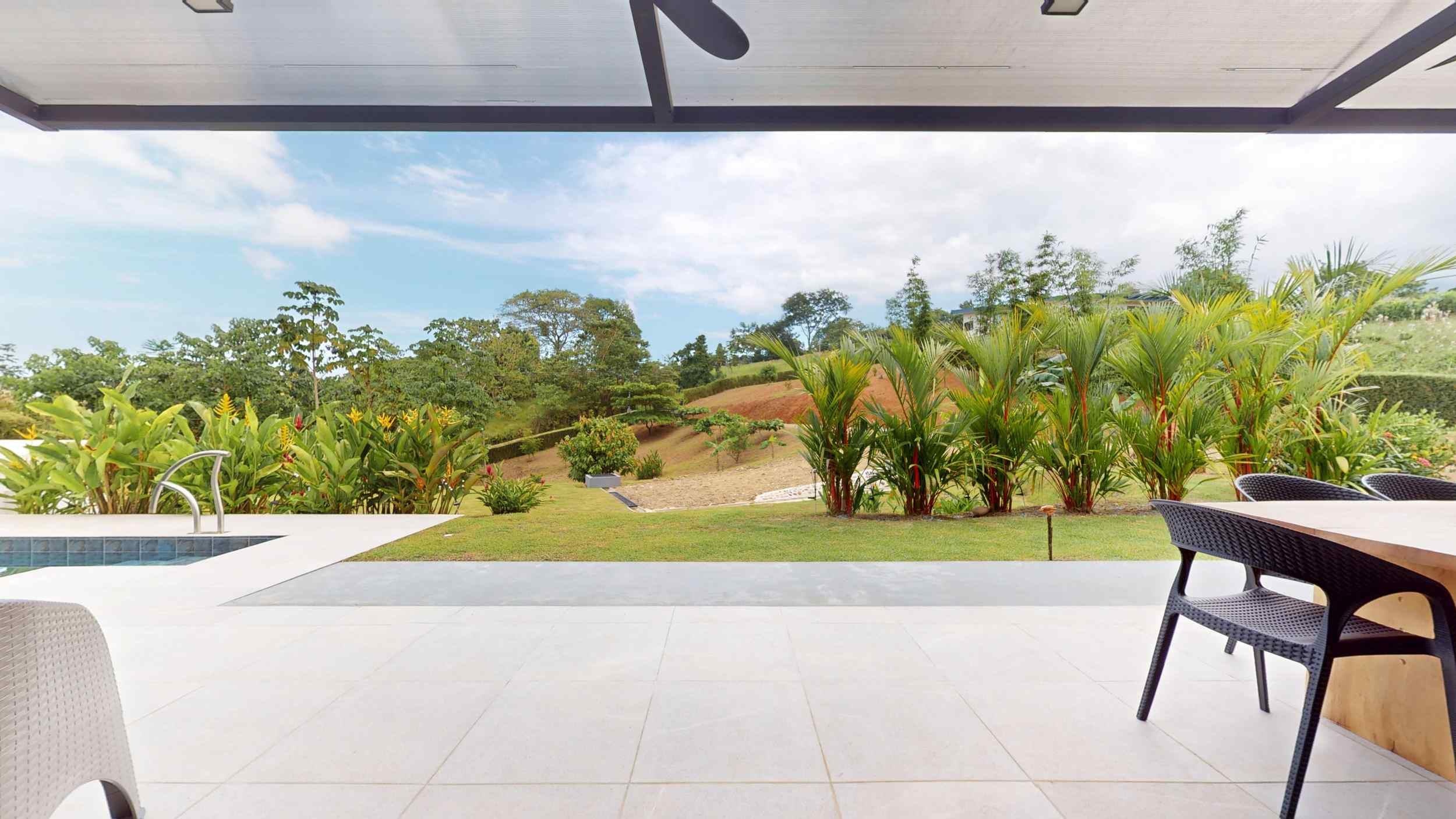 Stunning 2-Bedroom House with Heated Saltwater Pool & Solar Backup in Ojochal Costa Rica