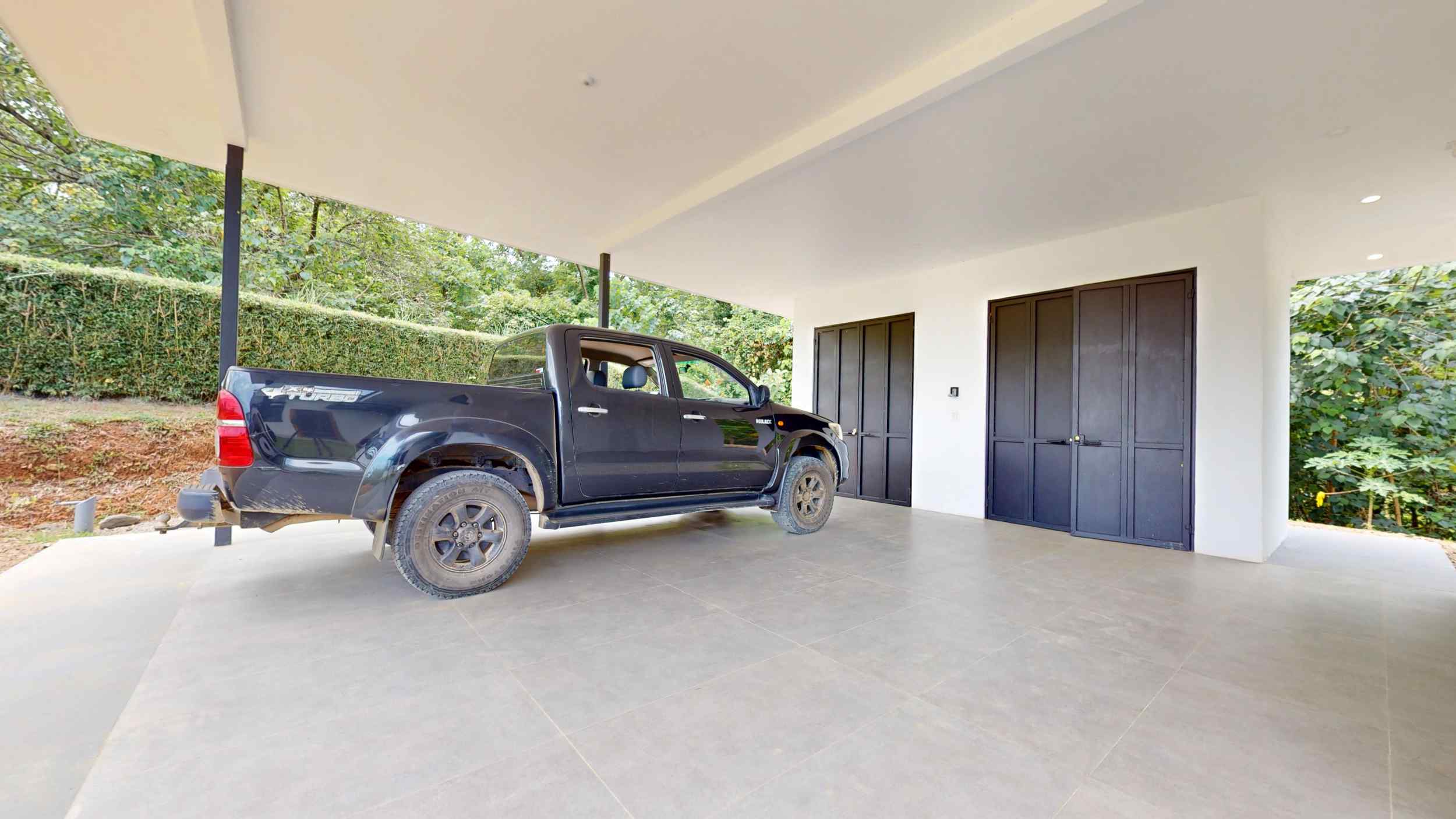 Stunning 2-Bedroom House with Heated Saltwater Pool & Solar Backup in Ojochal Costa Rica