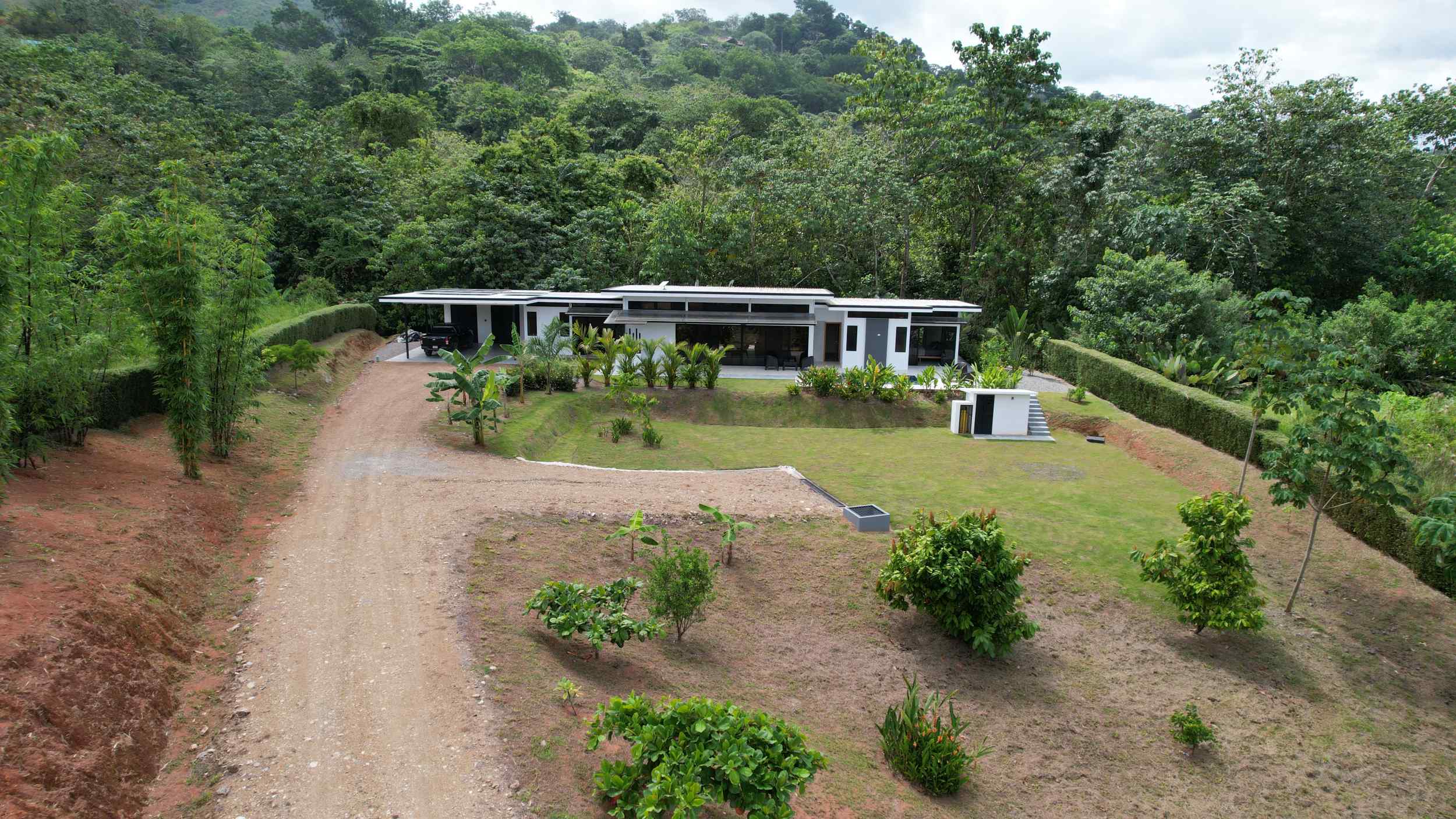 Stunning 2-Bedroom House with Heated Saltwater Pool & Solar Backup in Ojochal Costa Rica