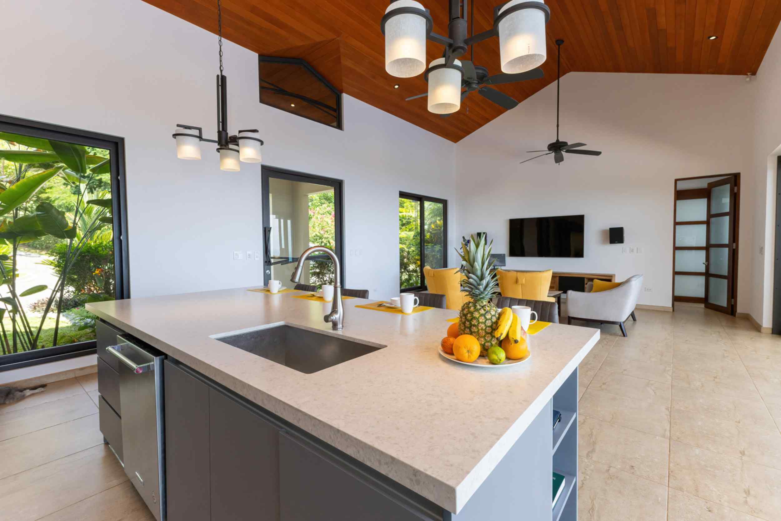 Stunning 3-Bedroom Luxury Home with Panoramic Ocean Views & Infinity Pool in Ojochal Costa Rica