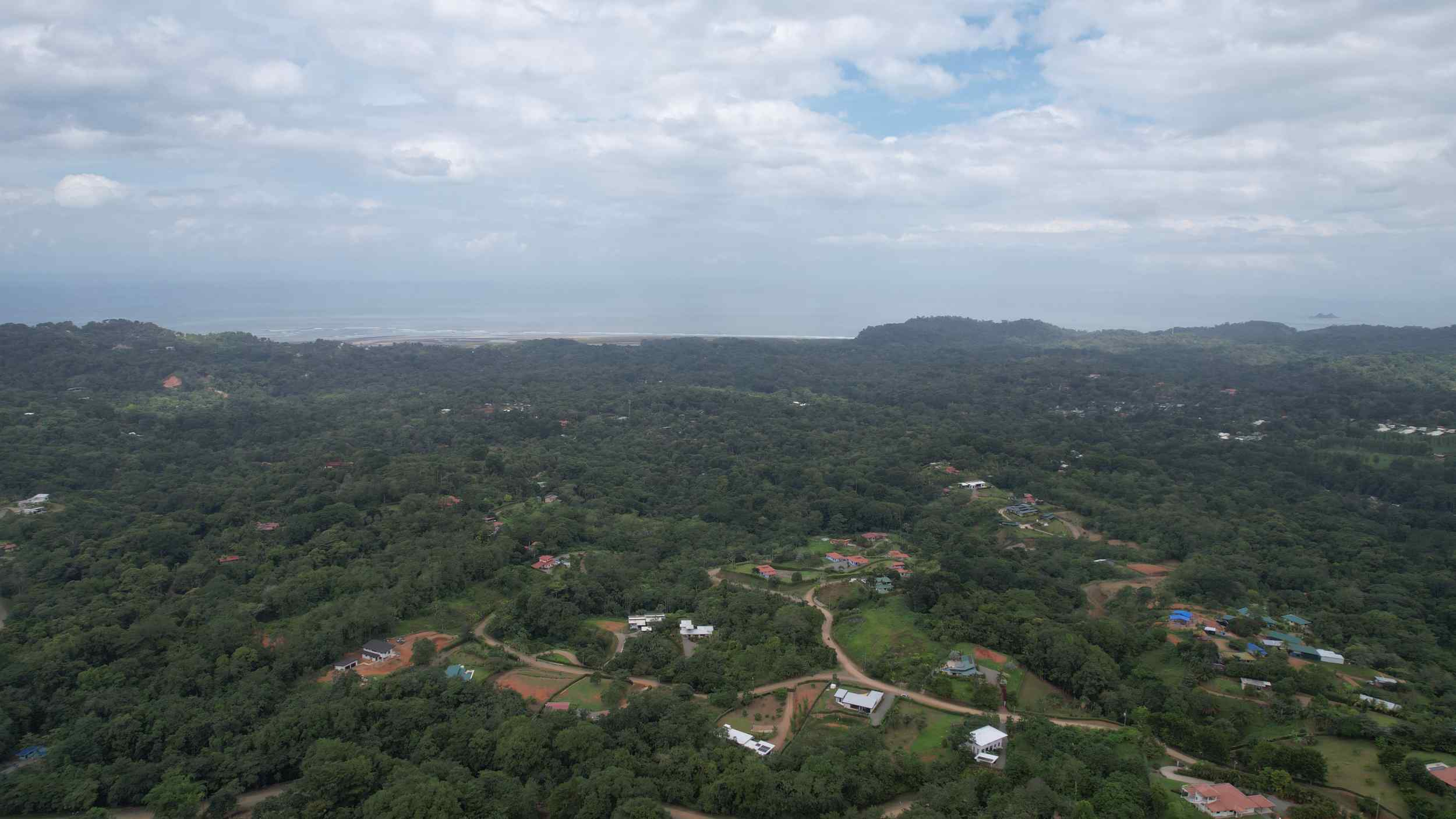 Stunning 2-Bedroom House with Heated Saltwater Pool & Solar Backup in Ojochal Costa Rica