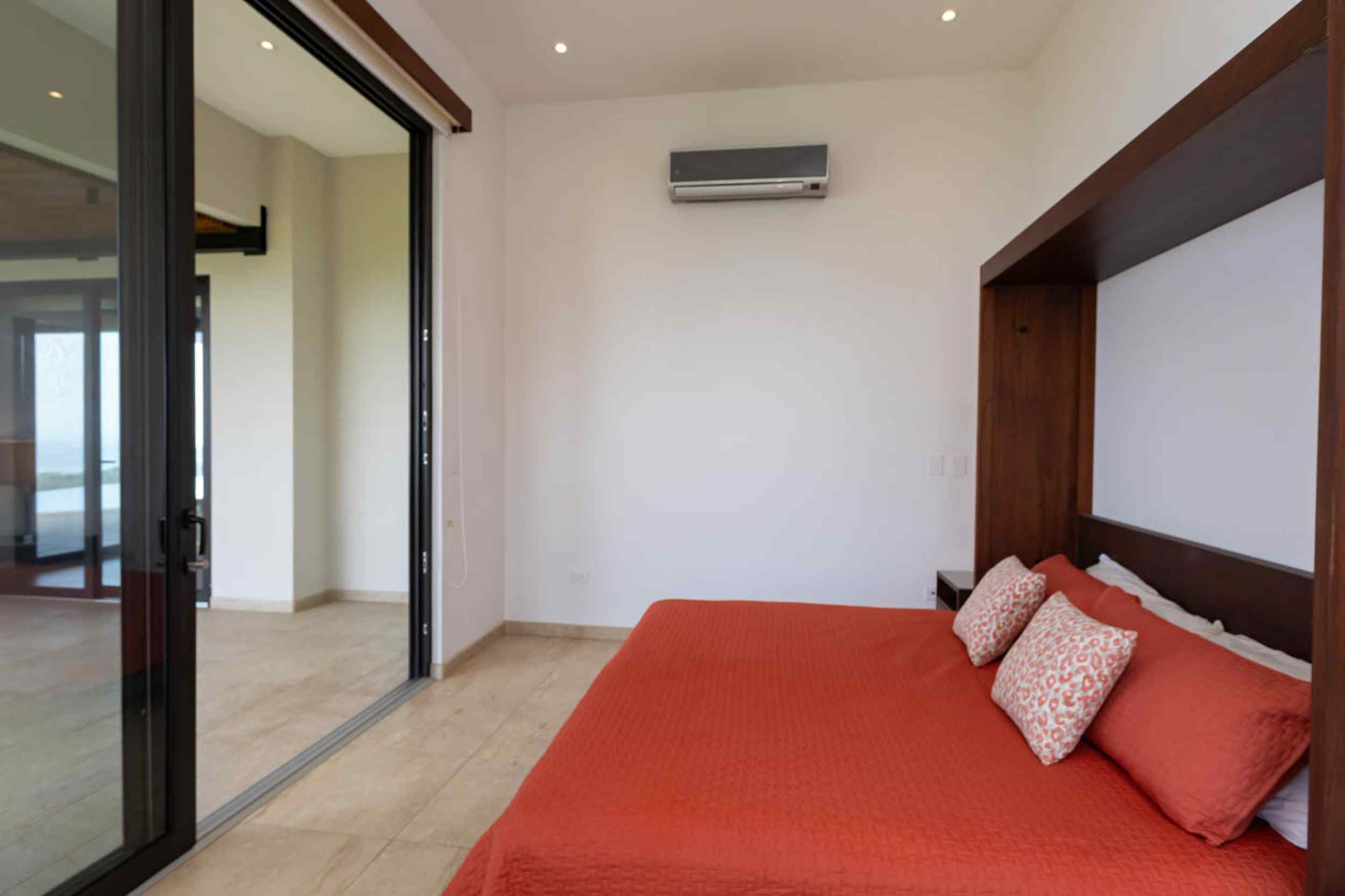 Stunning 3-Bedroom Luxury Home with Panoramic Ocean Views & Infinity Pool in Ojochal Costa Rica
