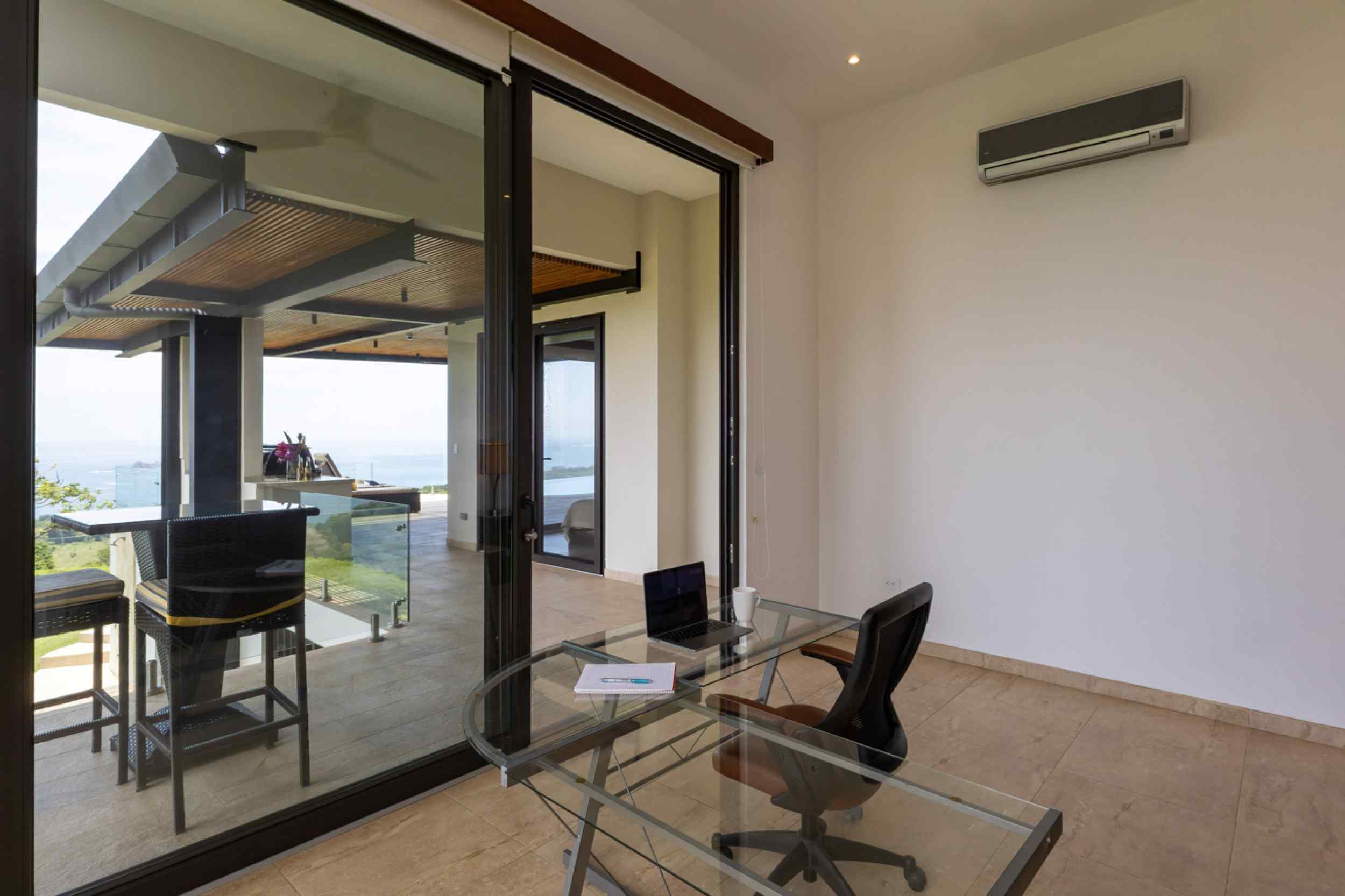 Stunning 3-Bedroom Luxury Home with Panoramic Ocean Views & Infinity Pool in Ojochal Costa Rica