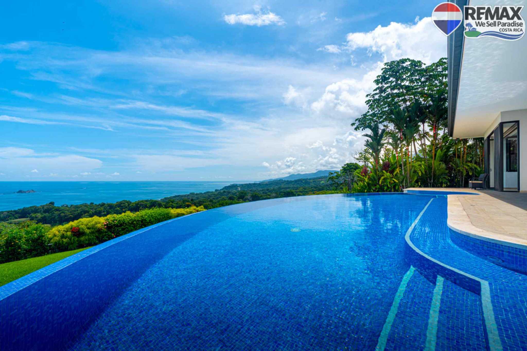 72497-52 Stunning 3-Bedroom Luxury Home with Panoramic Ocean Views & Infinity Pool in Ojochal Costa Rica