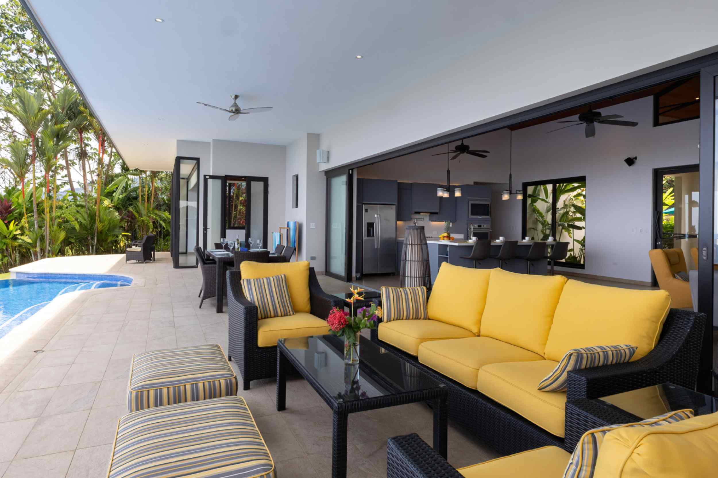 Stunning 3-Bedroom Luxury Home with Panoramic Ocean Views & Infinity Pool in Ojochal Costa Rica