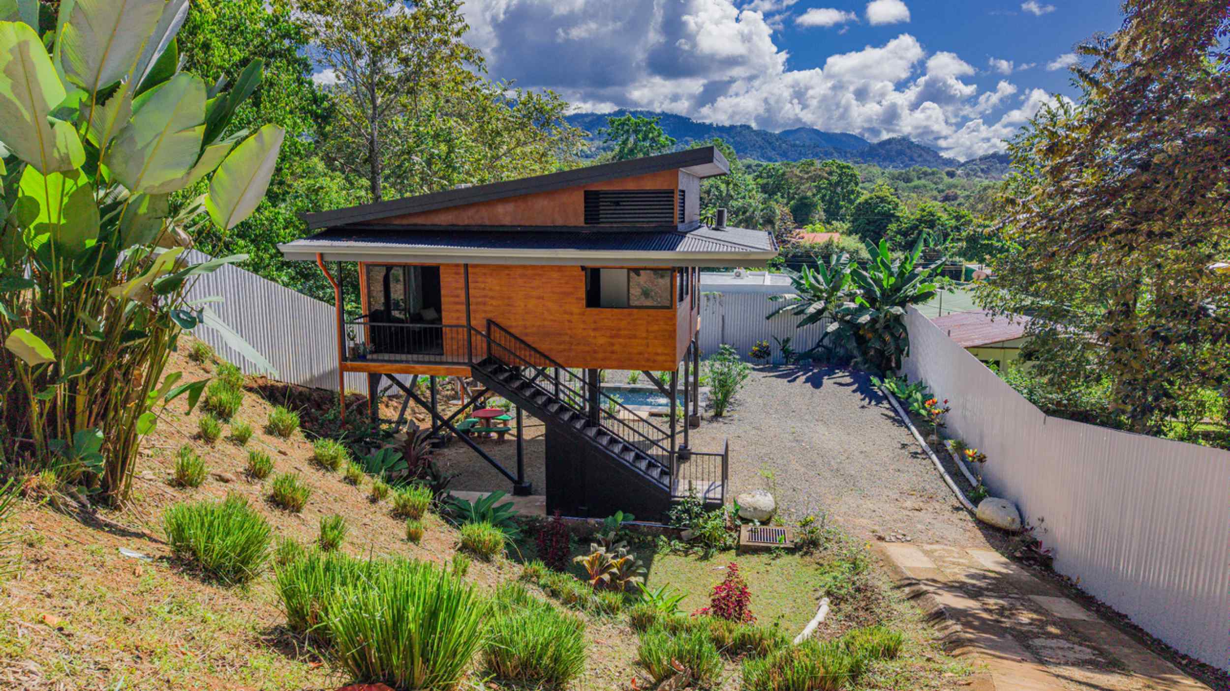 72623-18 Charming 2-Bedroom Home with Mountain Views & Swimming Pool in Ojochal Costa Rica