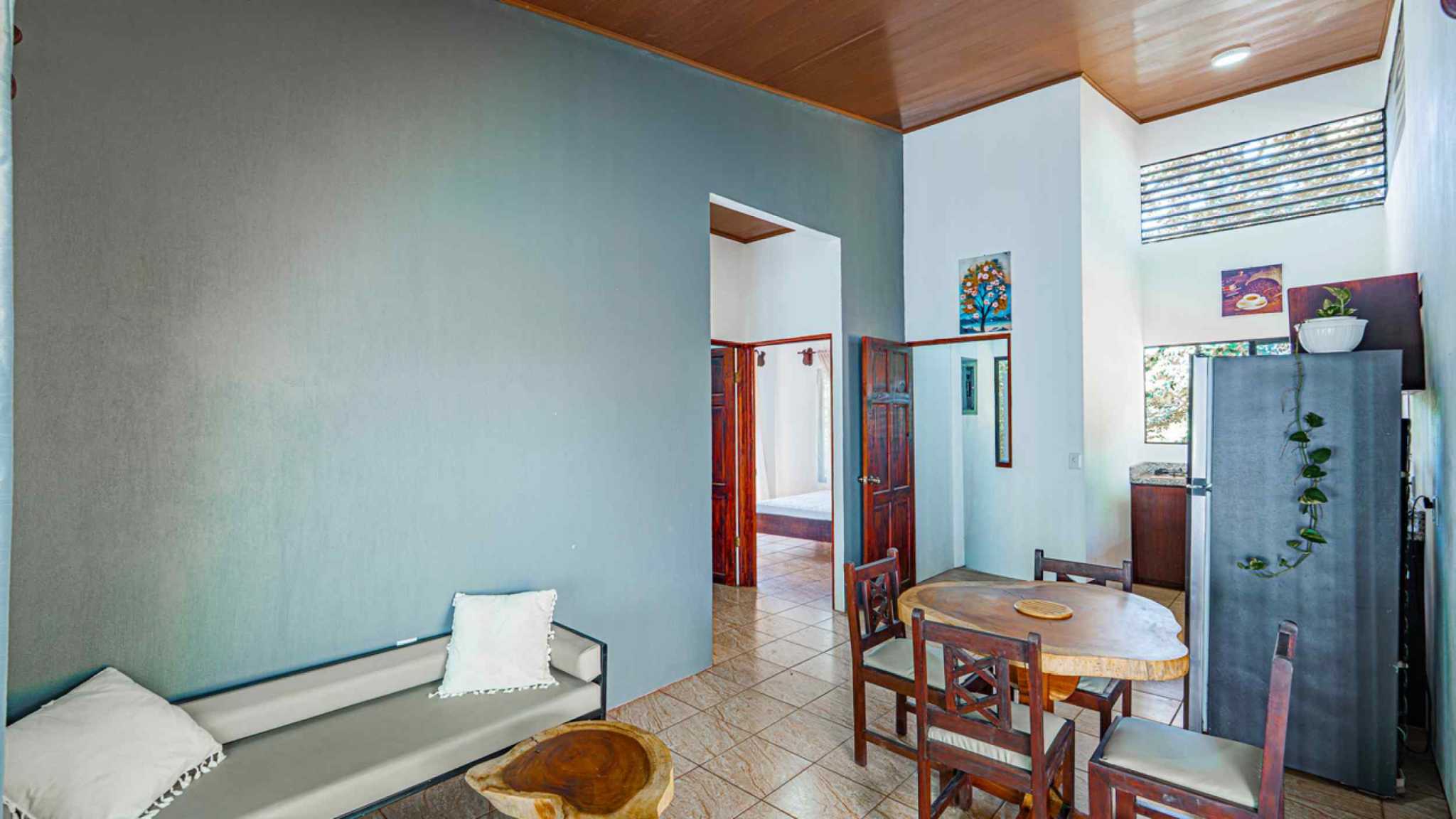 72623-20 Charming 2-Bedroom Home with Mountain Views & Swimming Pool in Ojochal Costa Rica