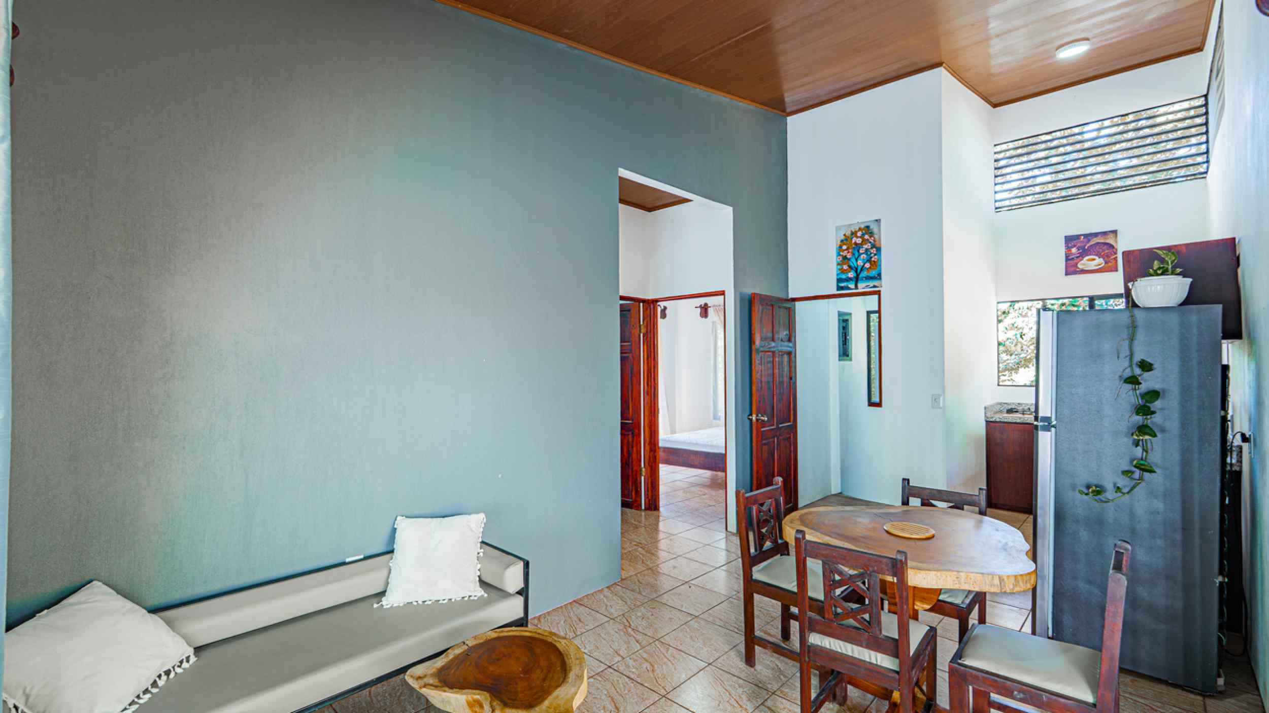 72623-20 Charming 2-Bedroom Home with Mountain Views & Swimming Pool in Ojochal Costa Rica