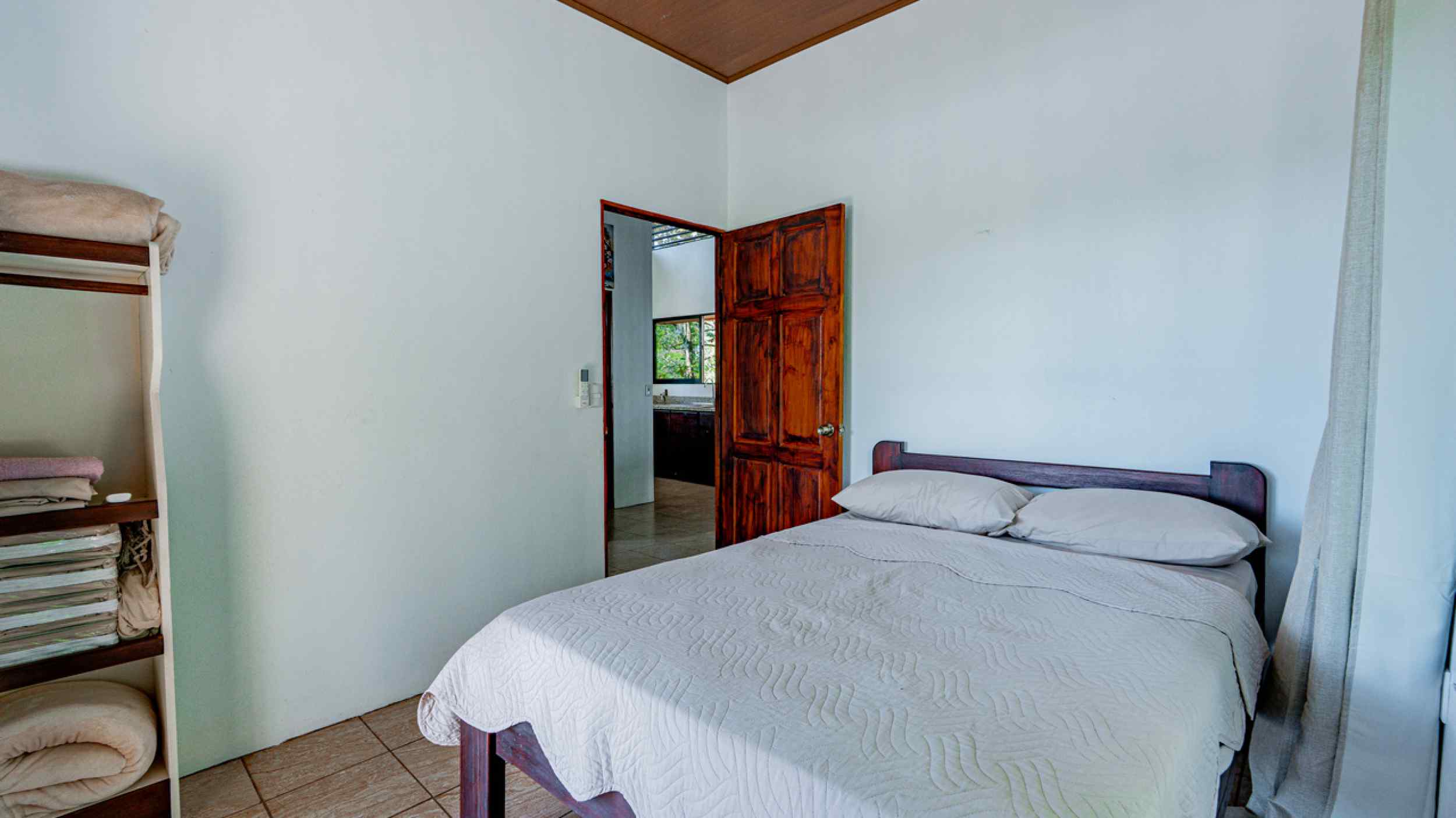 72623-29 Charming 2-Bedroom Home with Mountain Views & Swimming Pool in Ojochal Costa Rica