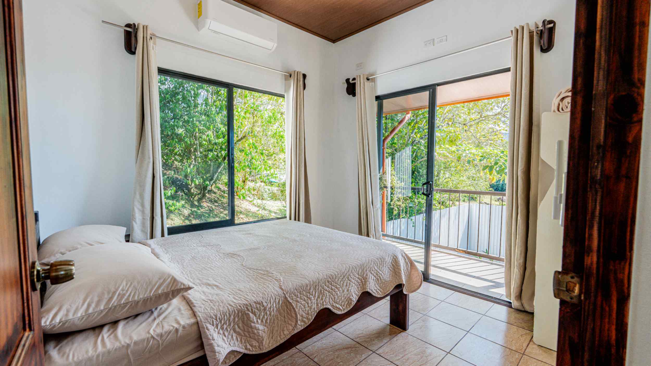 72623-32 Charming 2-Bedroom Home with Mountain Views & Swimming Pool in Ojochal Costa Rica