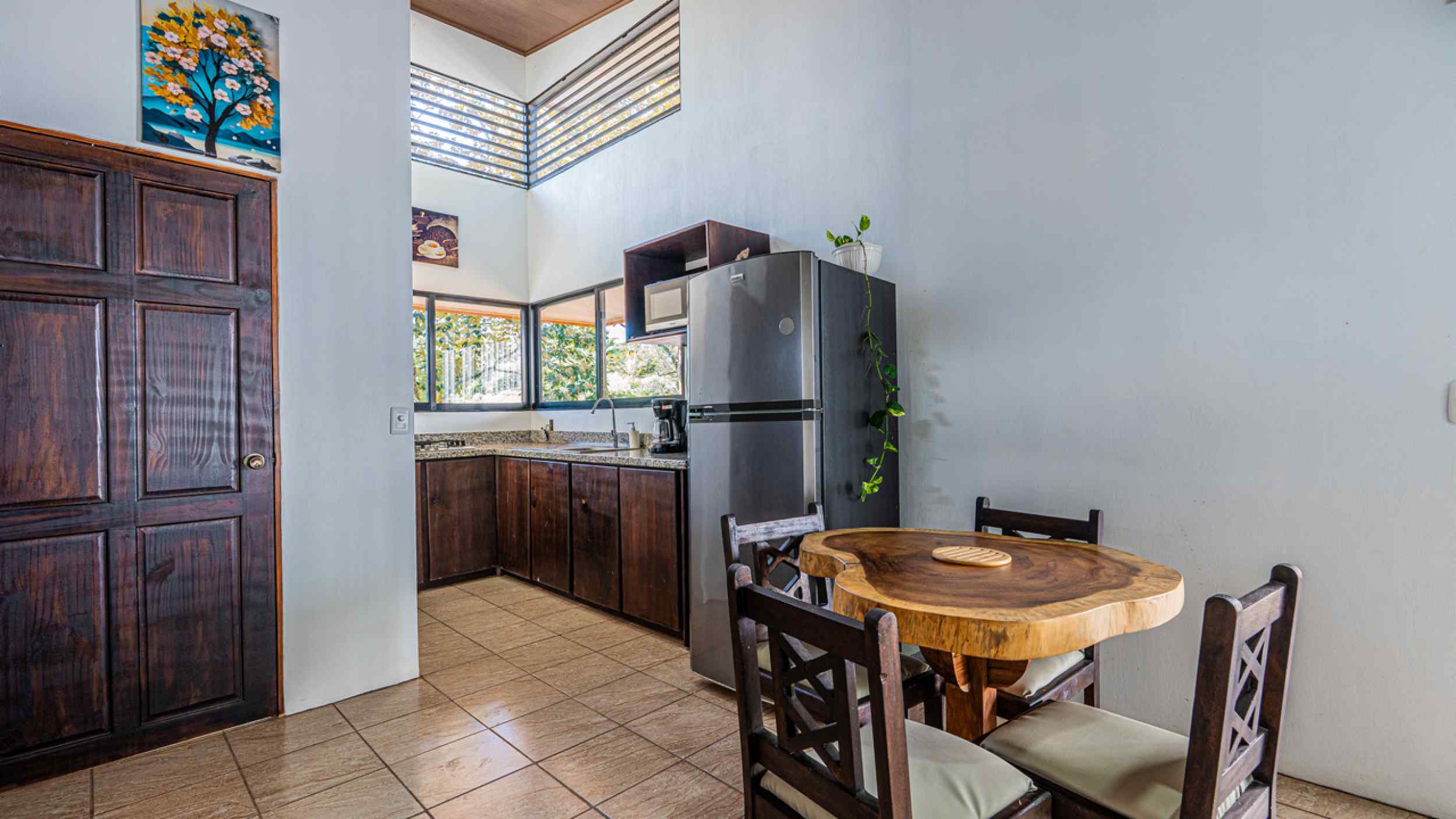 72623-42 Charming 2-Bedroom Home with Mountain Views & Swimming Pool in Ojochal Costa Rica