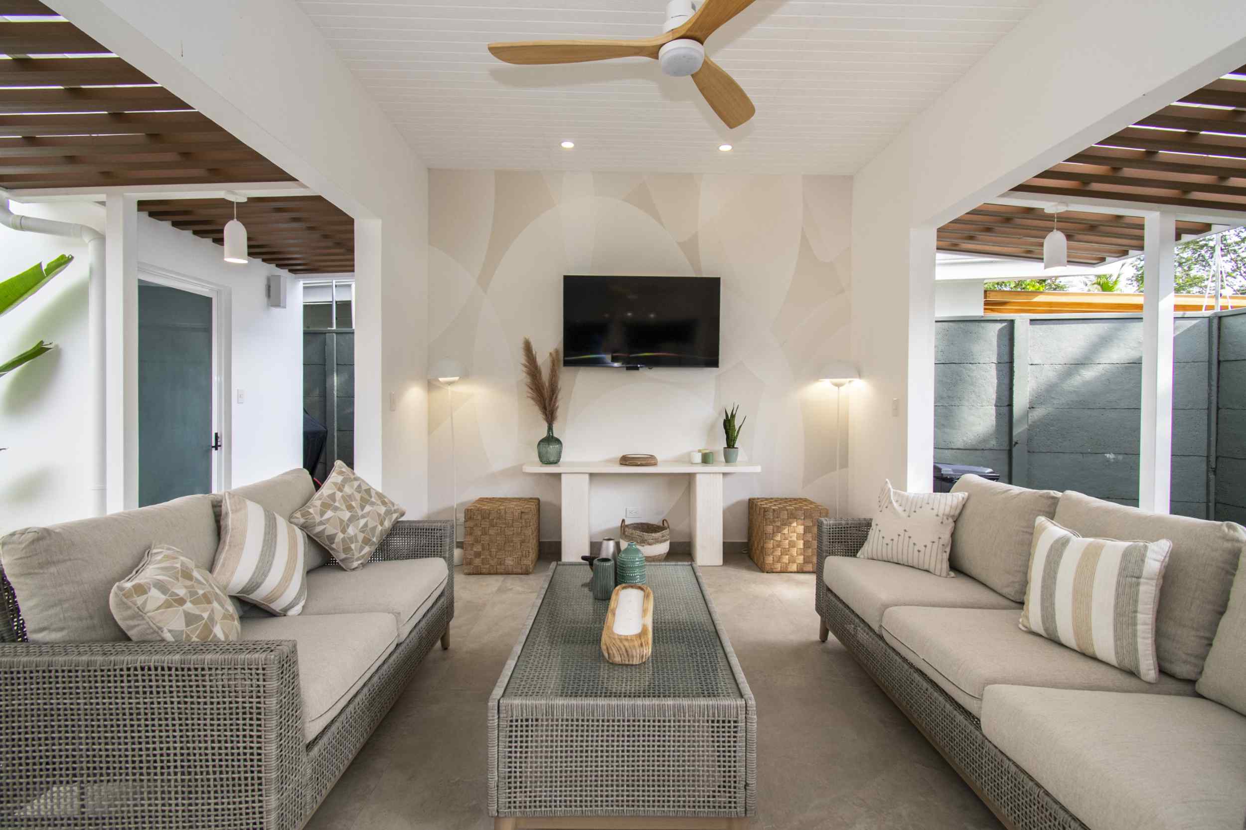 Modern Tropical 3-Bedroom Home with Private Pool & High-Speed Internet in Uvita Costa Rica