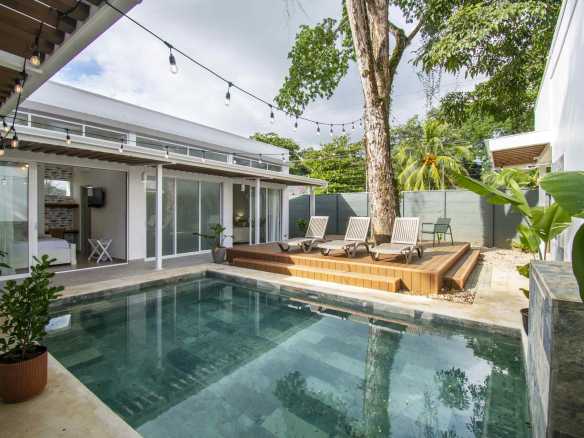 Modern Tropical 3-Bedroom Home with Private Pool & High-Speed Internet in Uvita Costa Rica