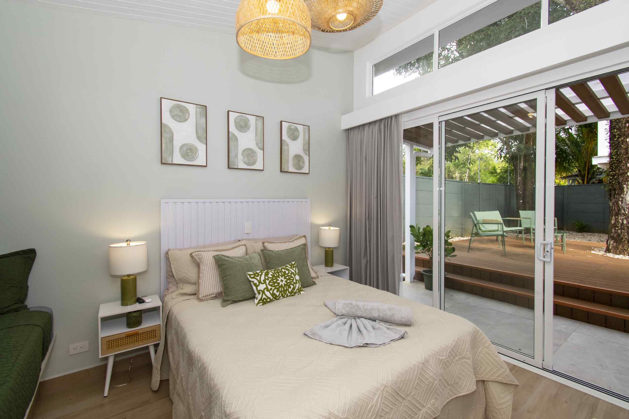 Modern Tropical 3-Bedroom Home with Private Pool & High-Speed Internet in Uvita Costa Rica