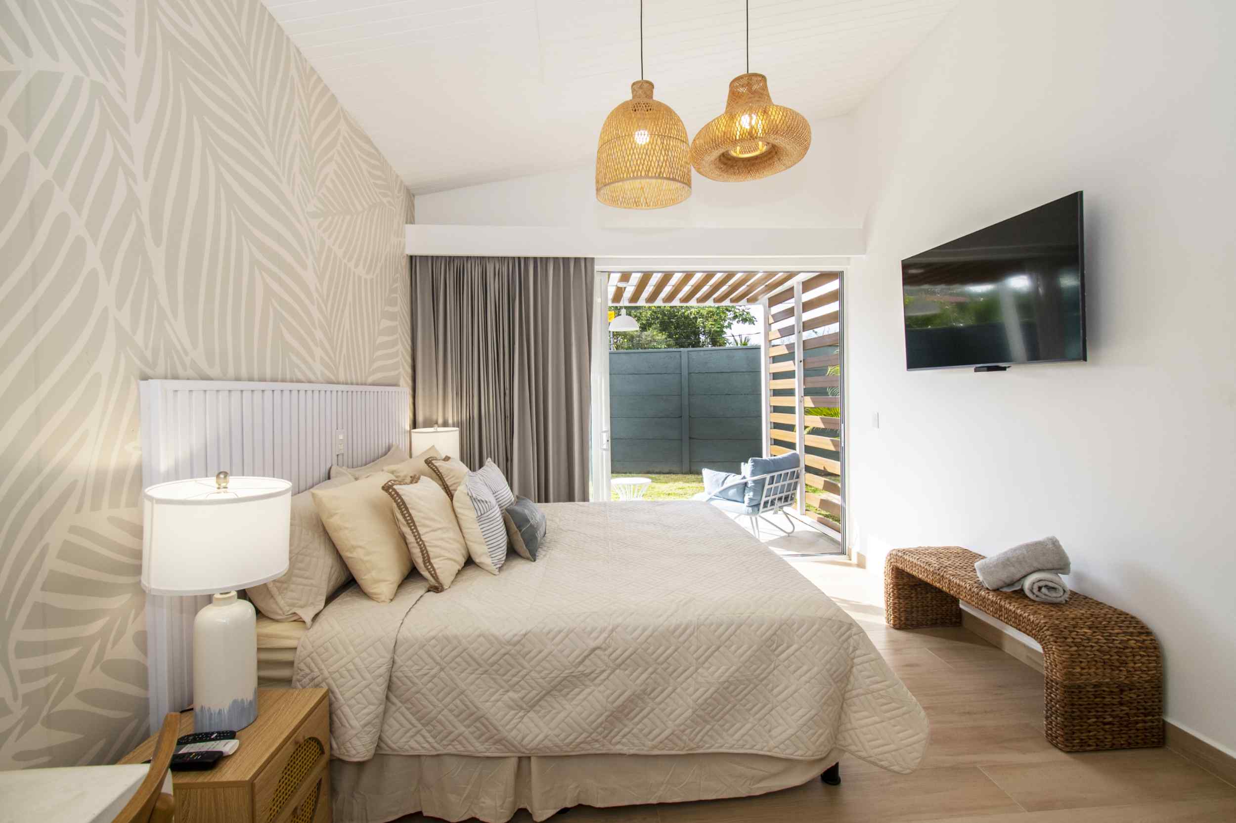 Modern Tropical 3-Bedroom Home with Private Pool & High-Speed Internet in Uvita Costa Rica