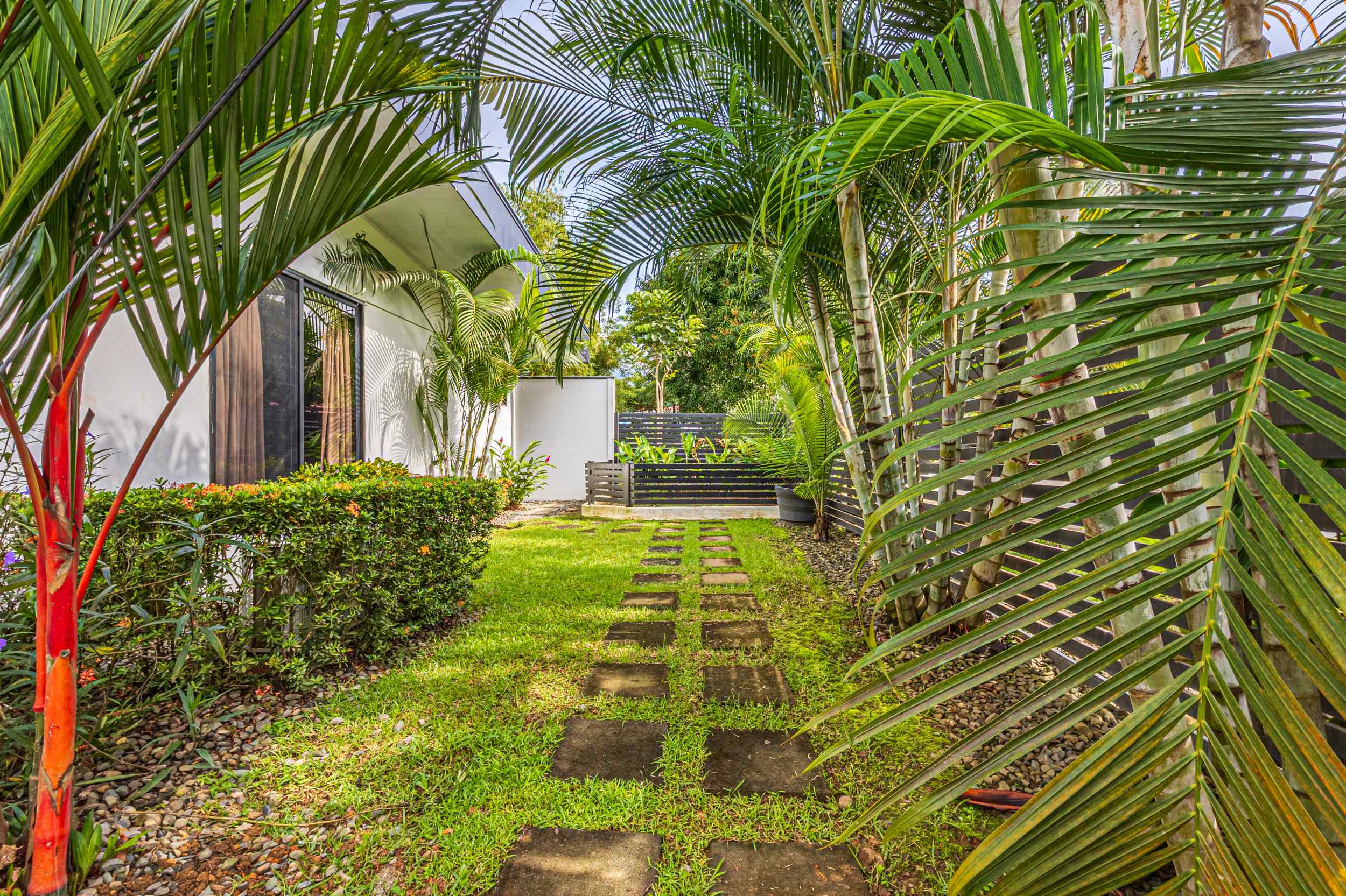 Stunning 3-Bedroom Modern Home with Pool & Waterfall Terrace in Uvita Costa Rica